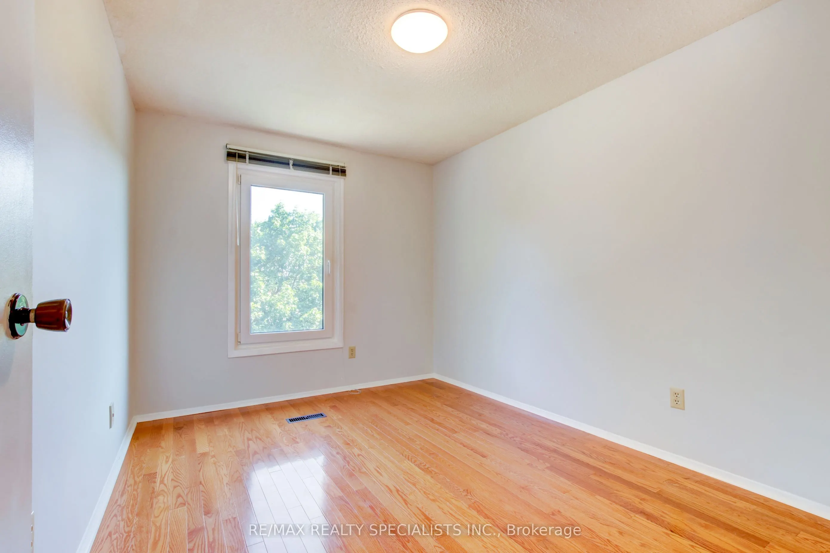 4120 Stonemason Crescent