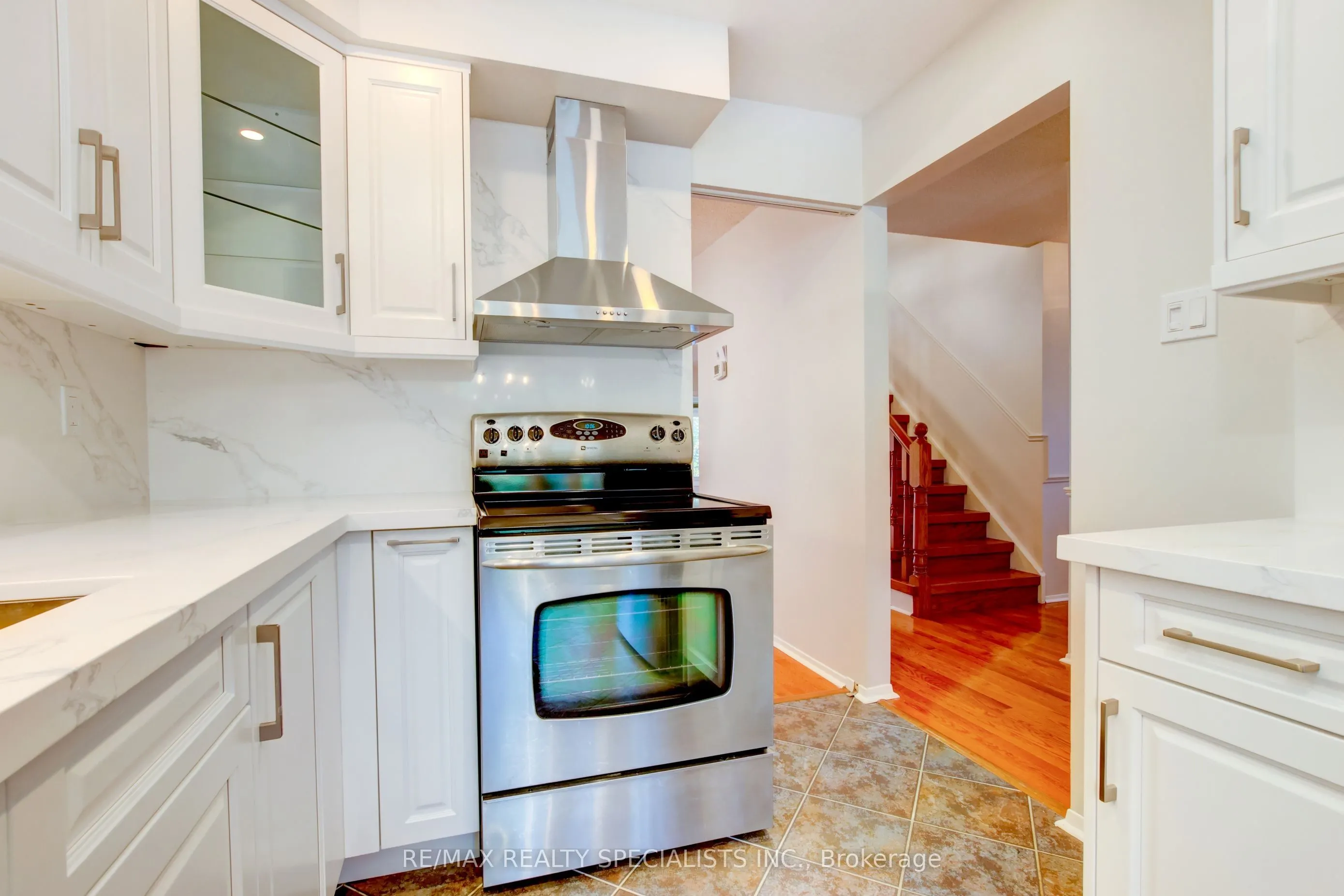 4120 Stonemason Crescent