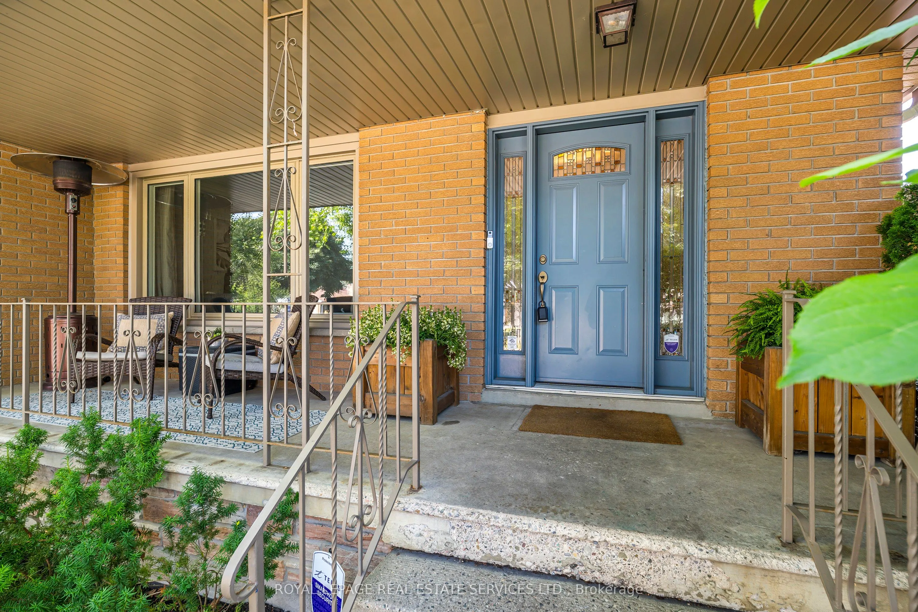 2120 Varency Drive
