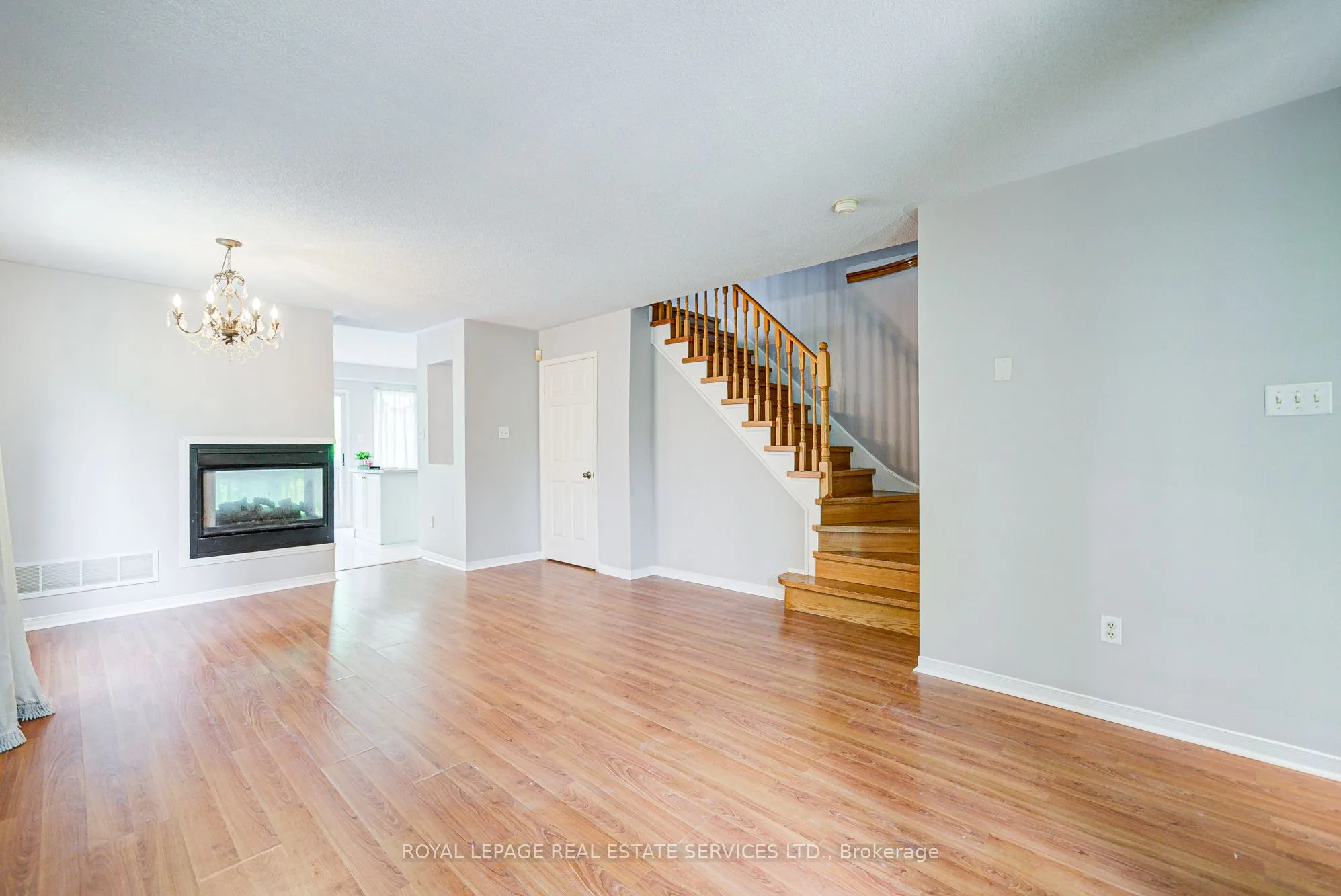 5459 Palmerston Crescent
