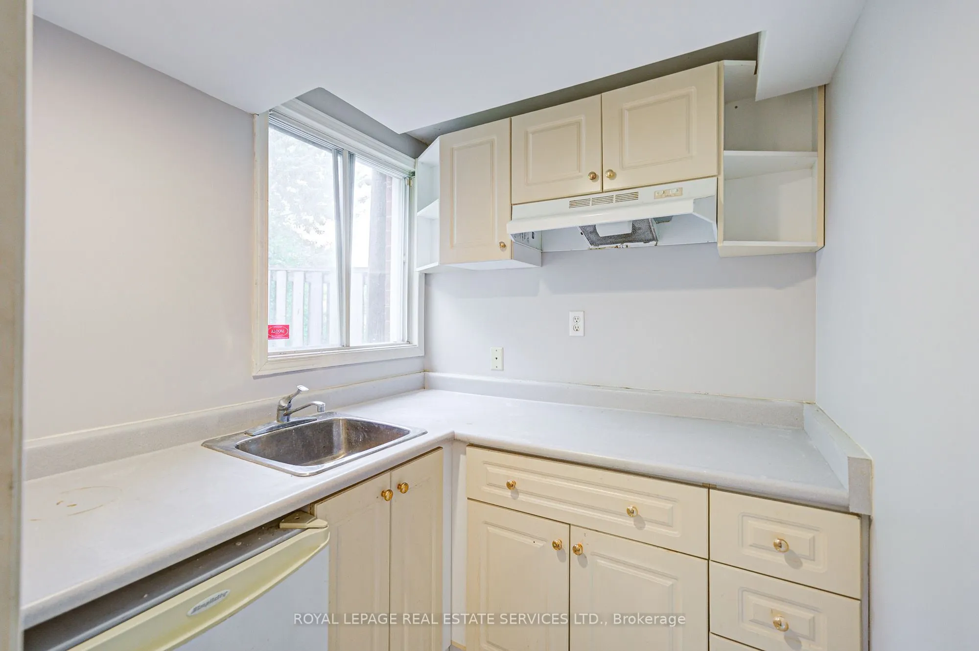 5459 Palmerston Crescent