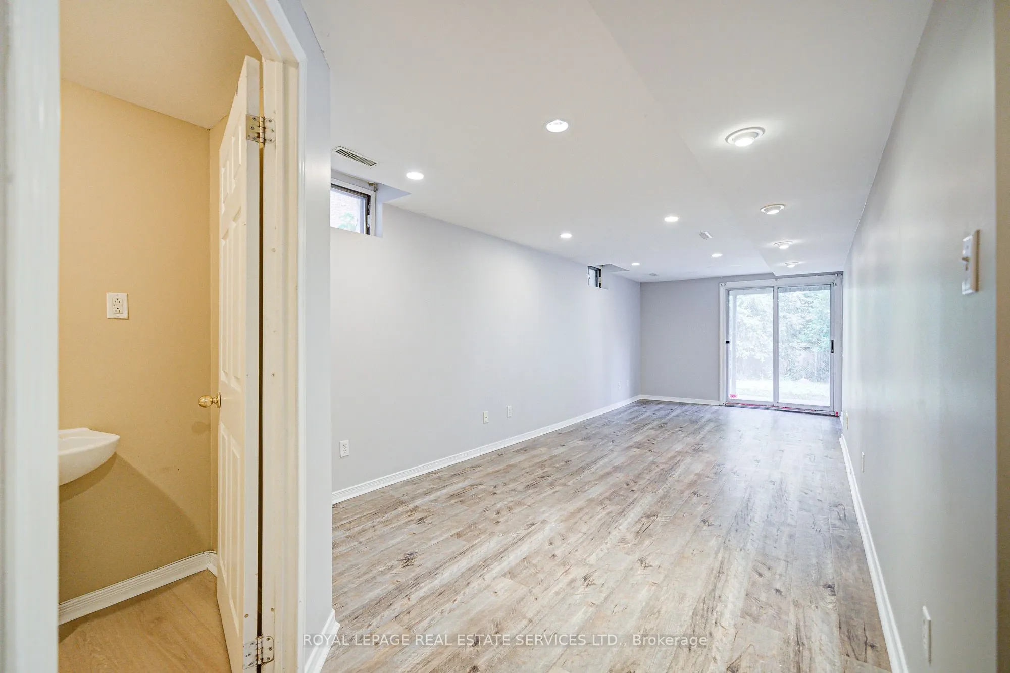 5459 Palmerston Crescent