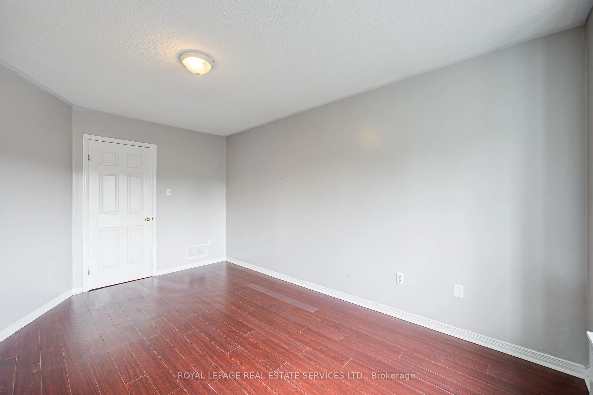 5459 Palmerston Crescent