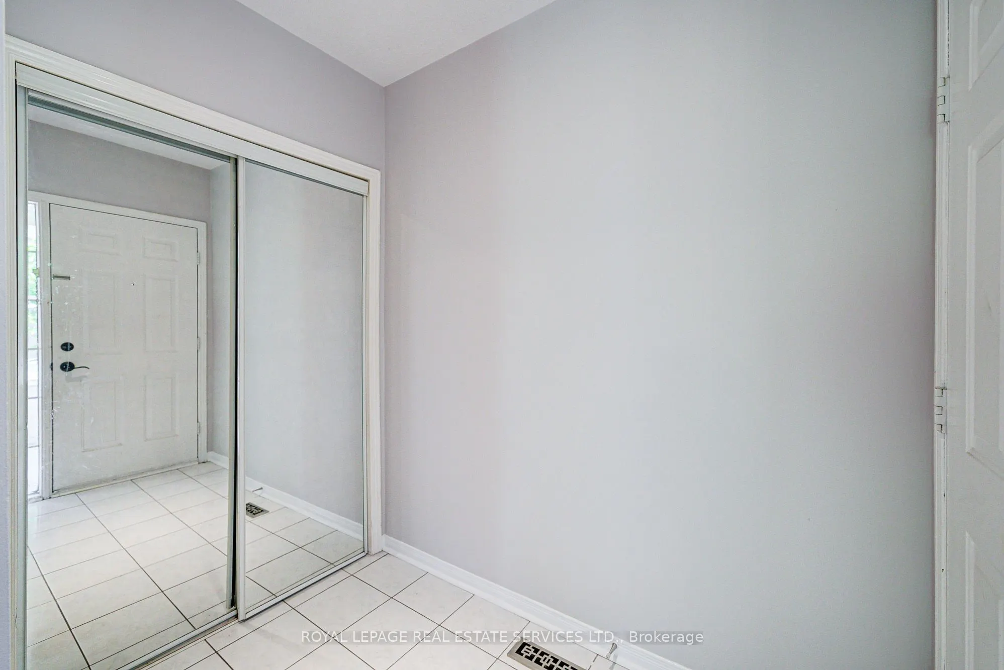 5459 Palmerston Crescent