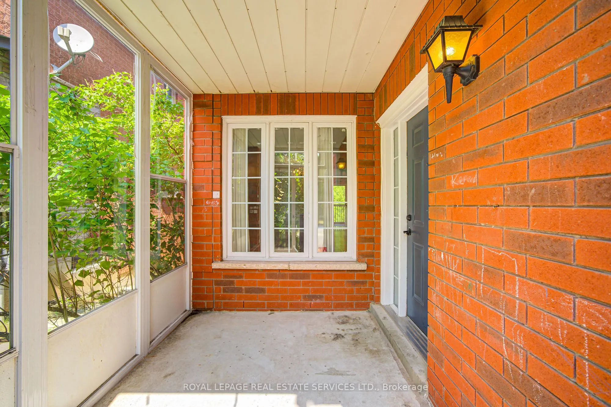 5459 Palmerston Crescent