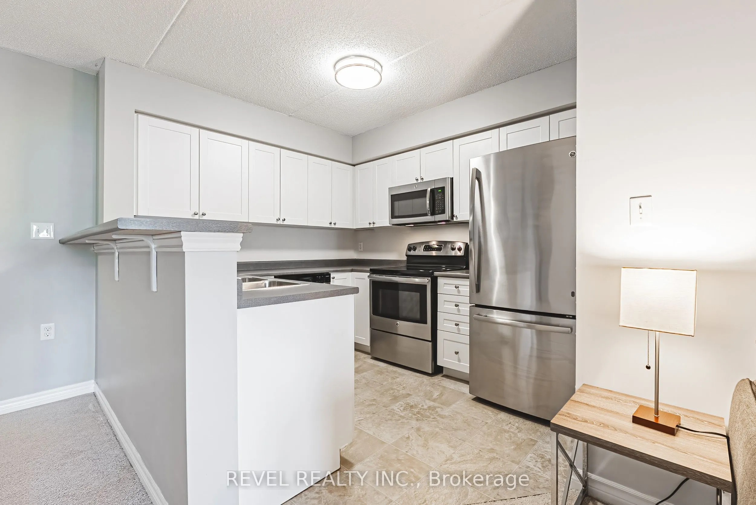 1450 Main Street E, #106