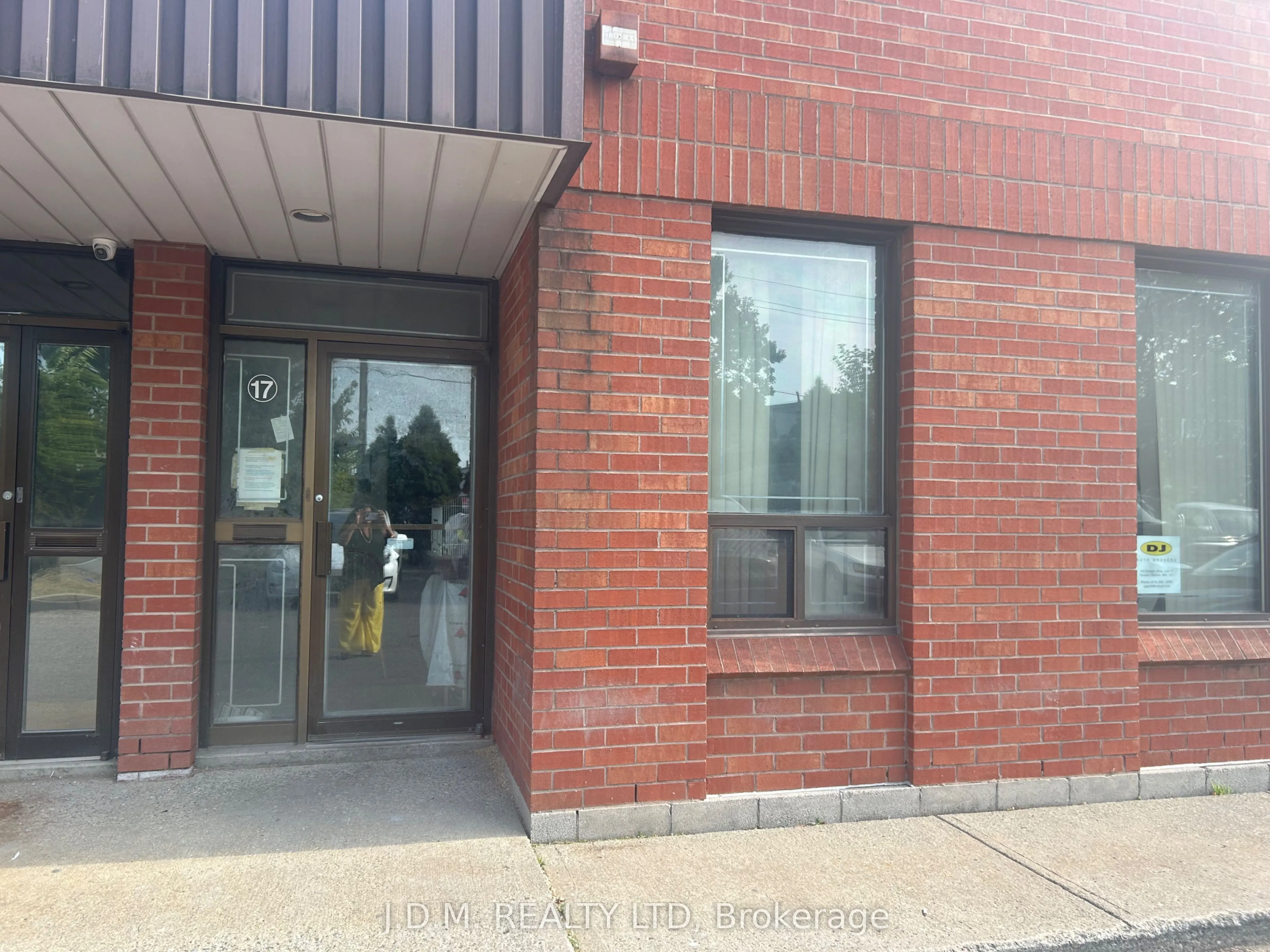 109 Ormont Drive, #17