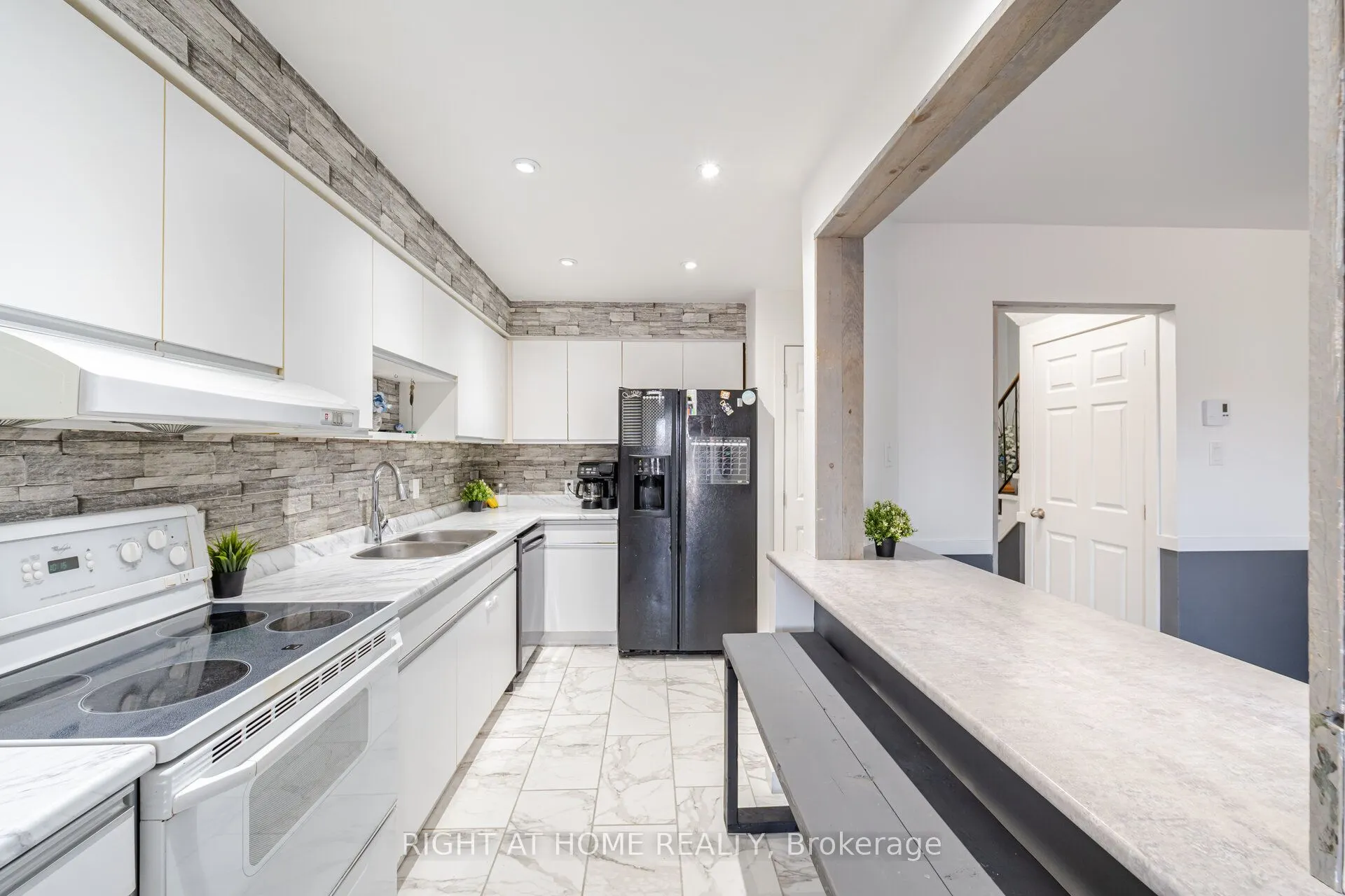 100 Century Drive, #16