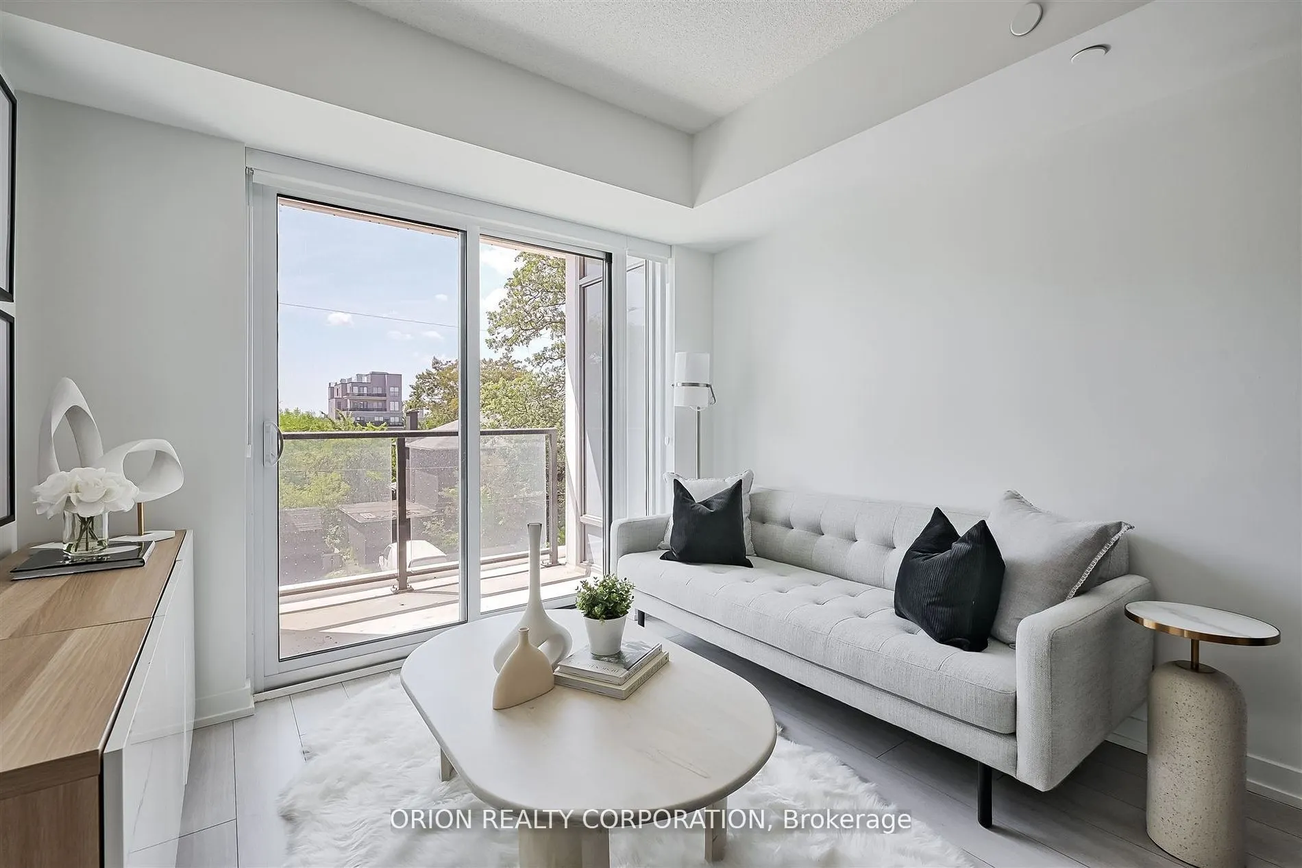 556 Marlee Avenue, #311