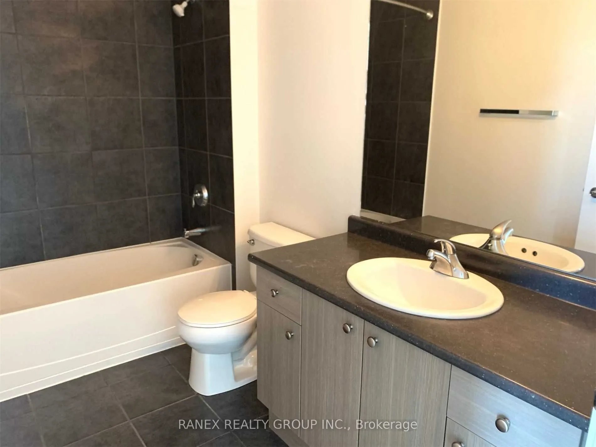 5317 Upper Middle Road, #424