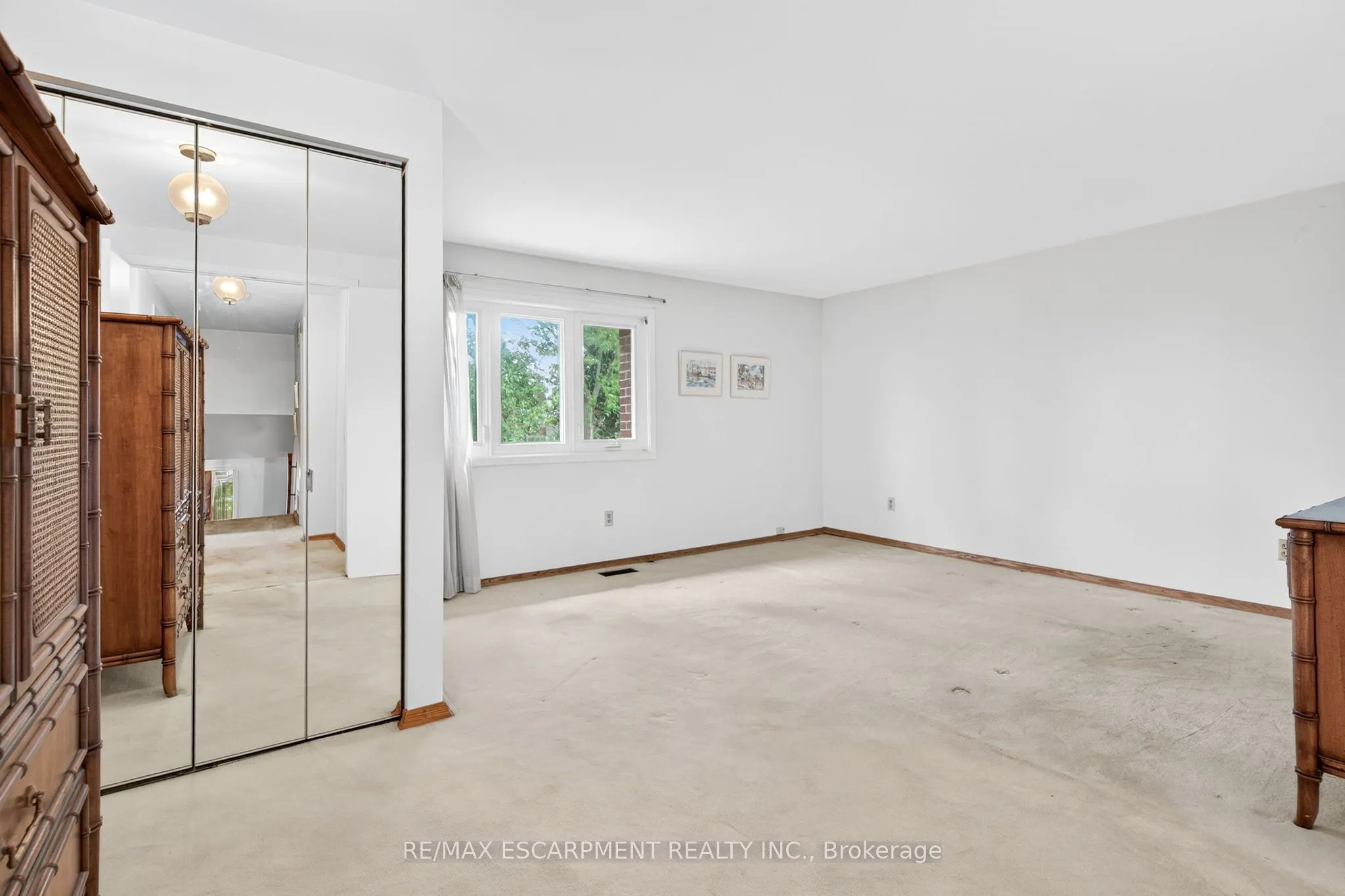 2280 Mansfield Drive