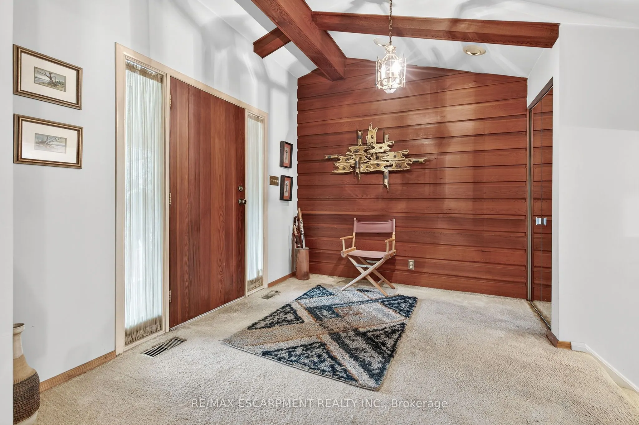 2280 Mansfield Drive