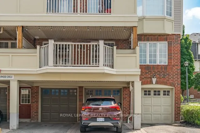700 Neighbourhood Circle, #4