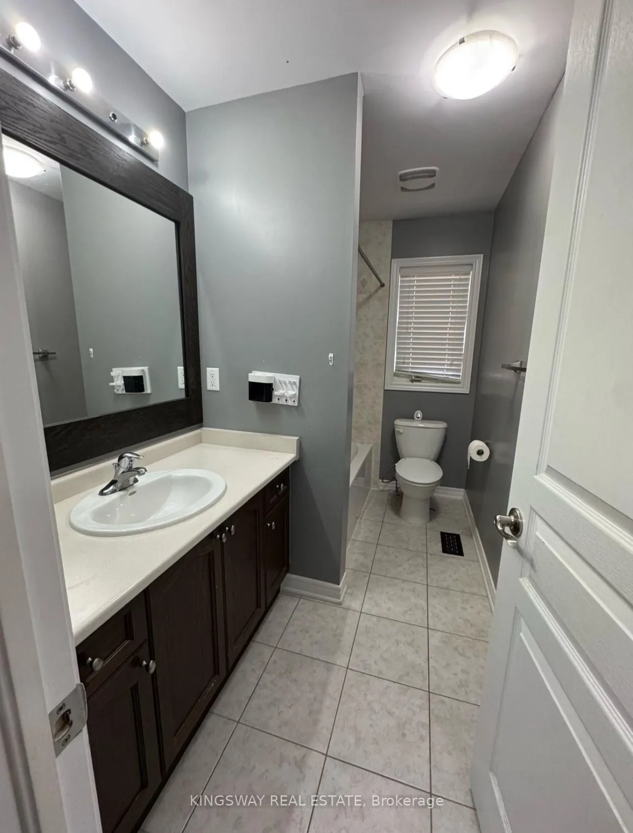 4569 Centretown Way