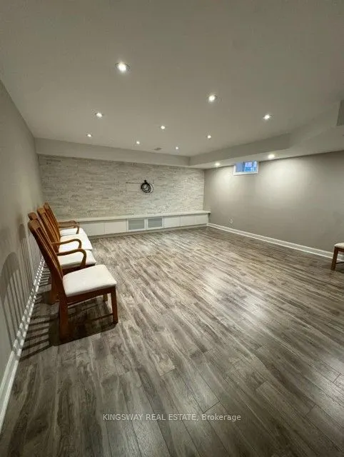 4569 Centretown Way