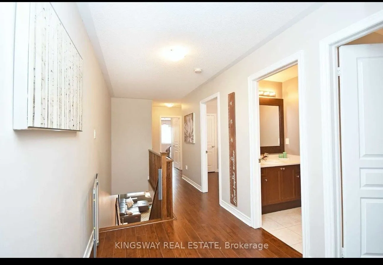 4569 Centretown Way