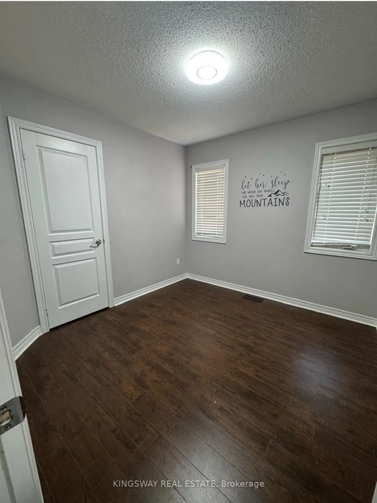 4569 Centretown Way