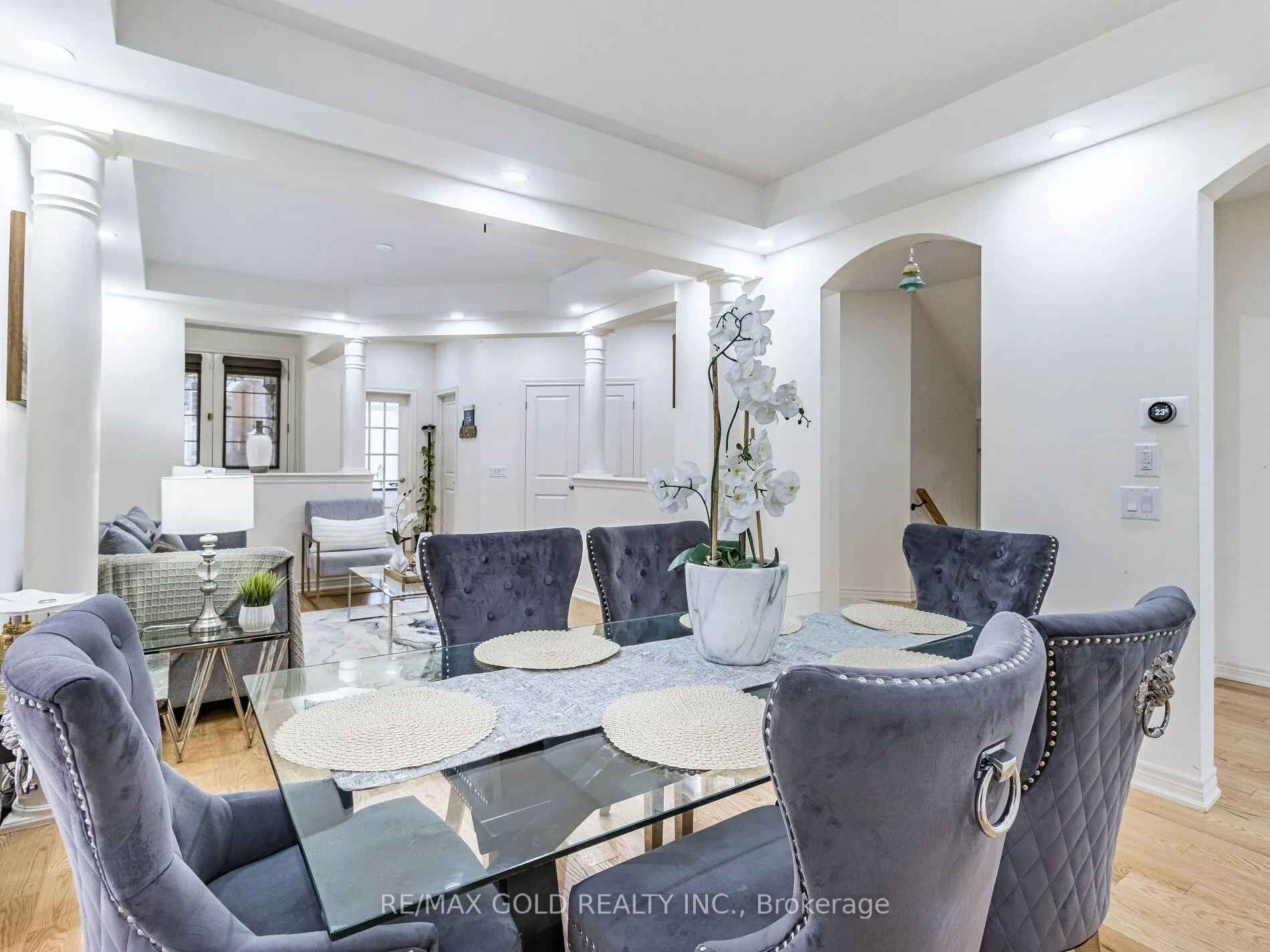 11 Elverton Crescent