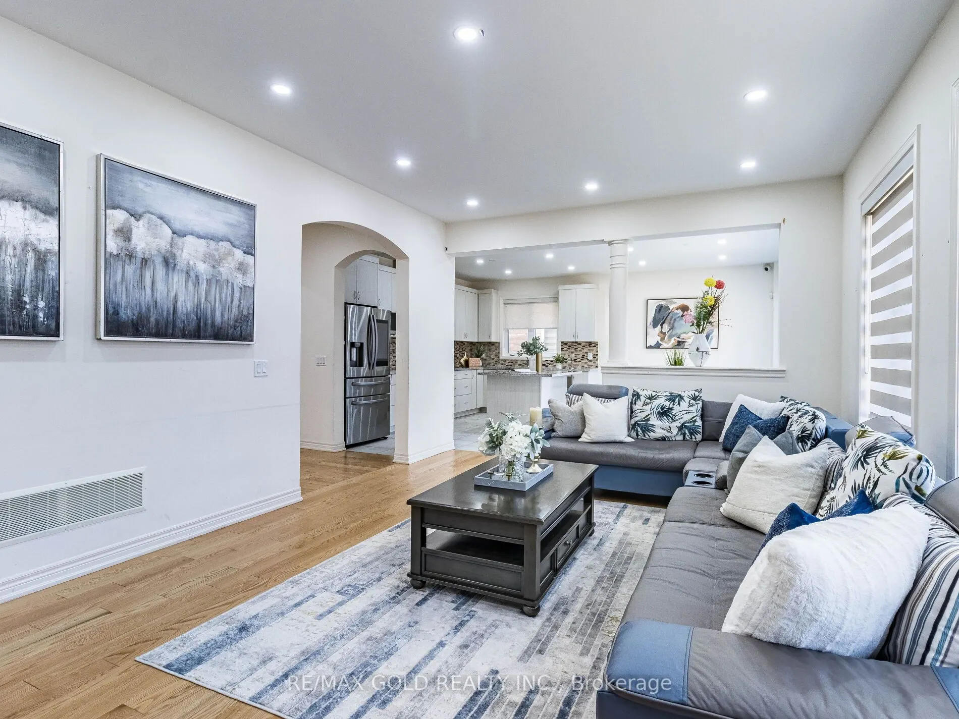 11 Elverton Crescent