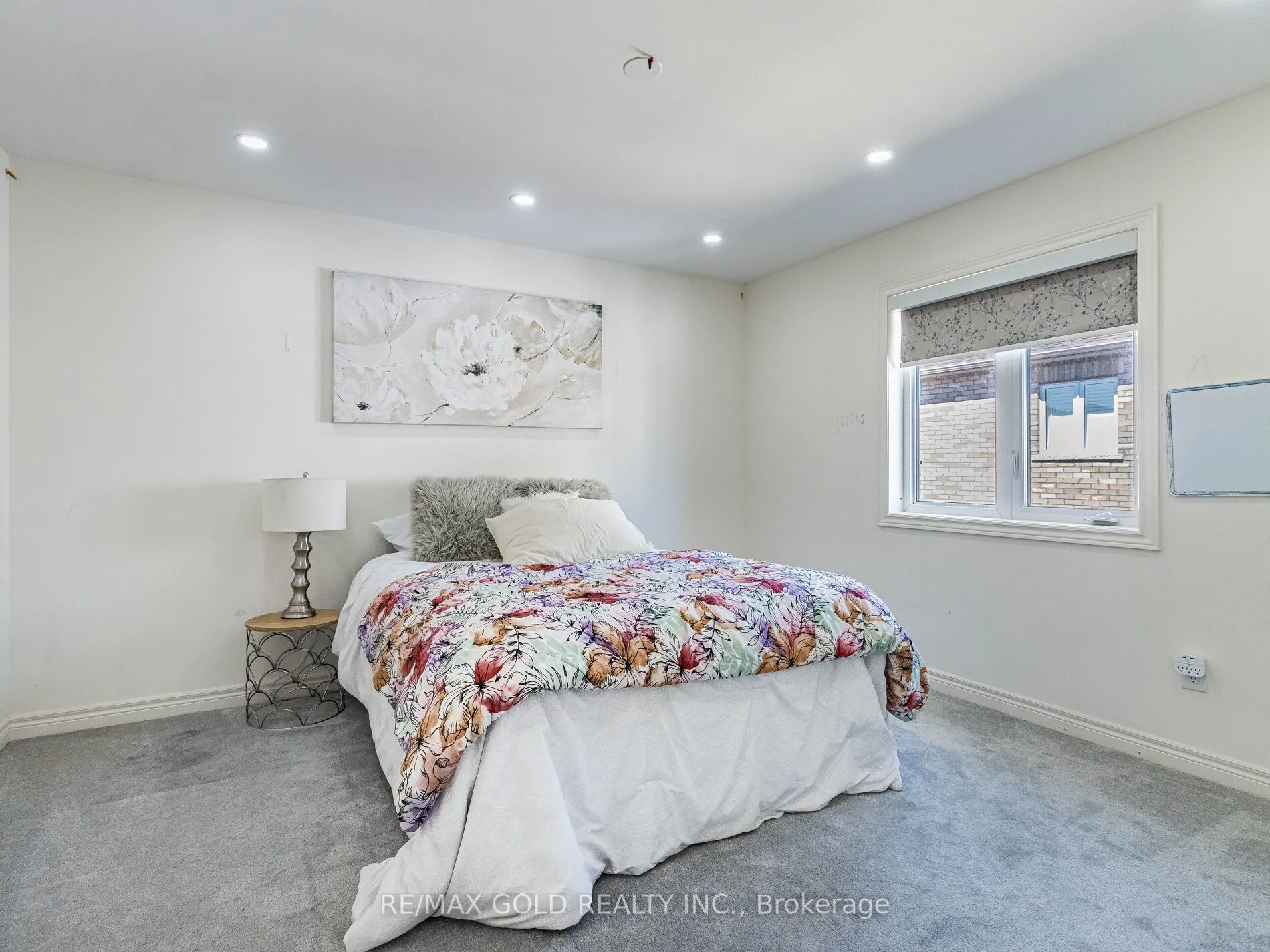 11 Elverton Crescent