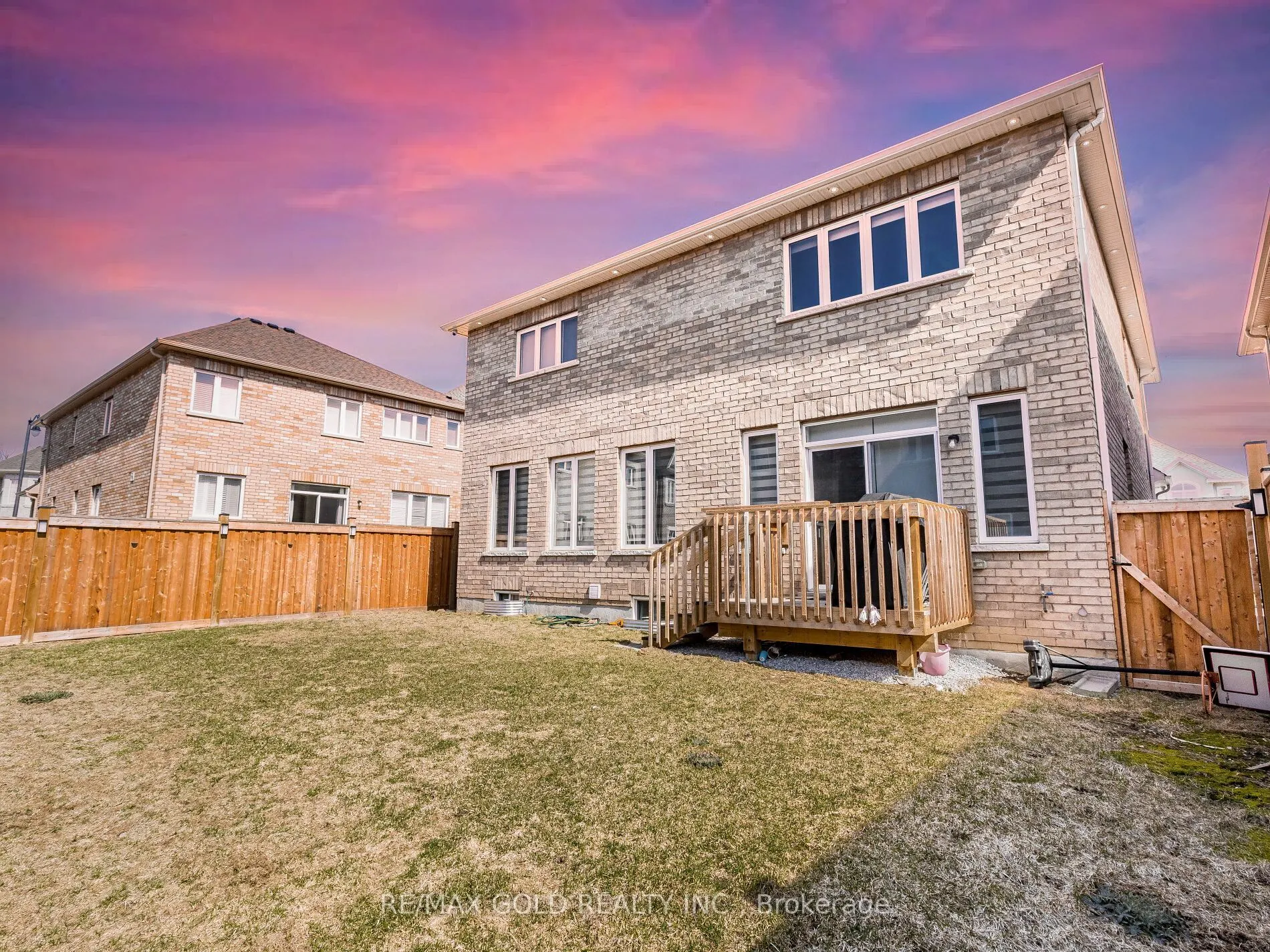 11 Elverton Crescent