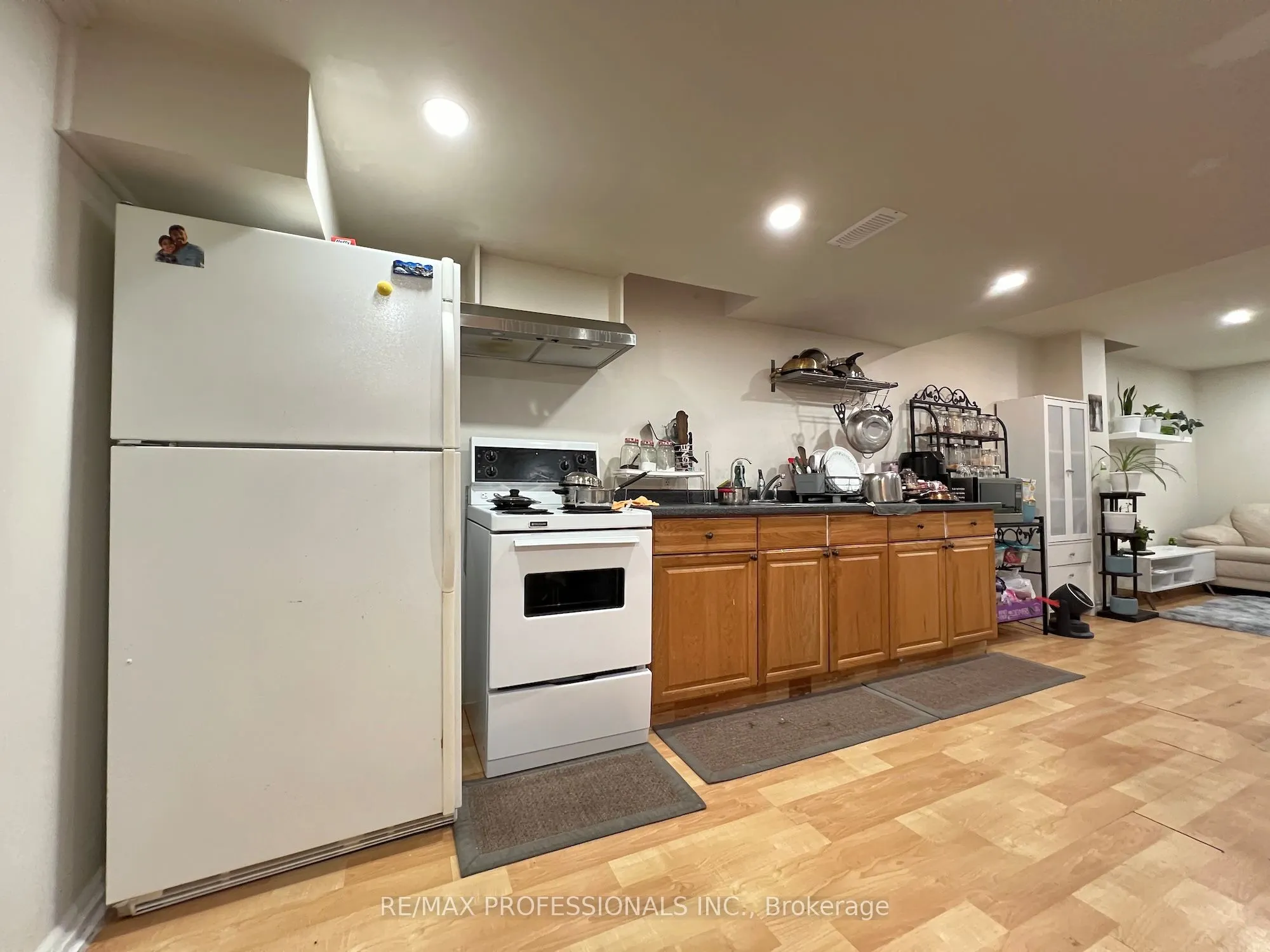 3895 Henrietta Way, #Unit B2