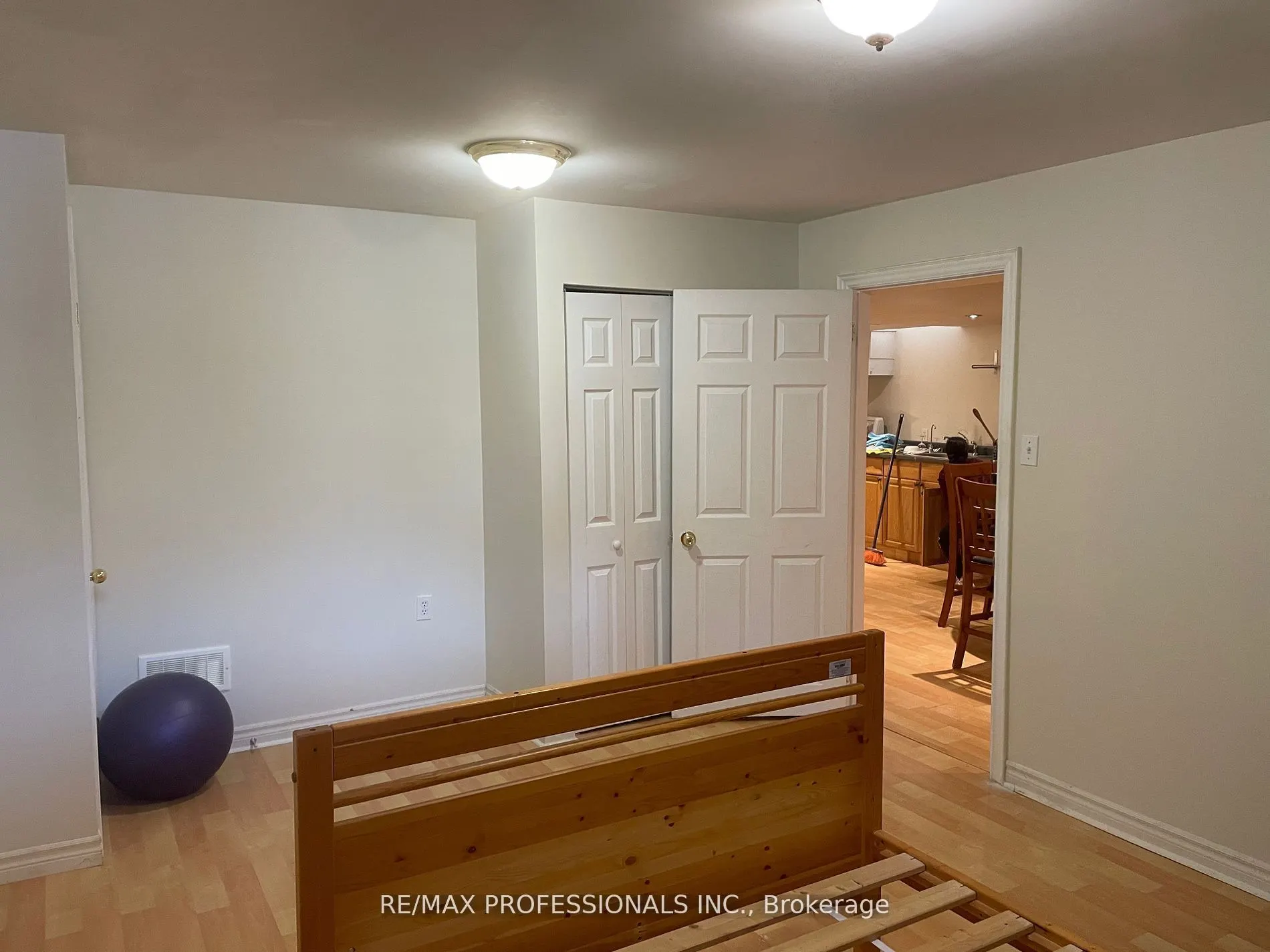 3895 Henrietta Way, #Unit B2