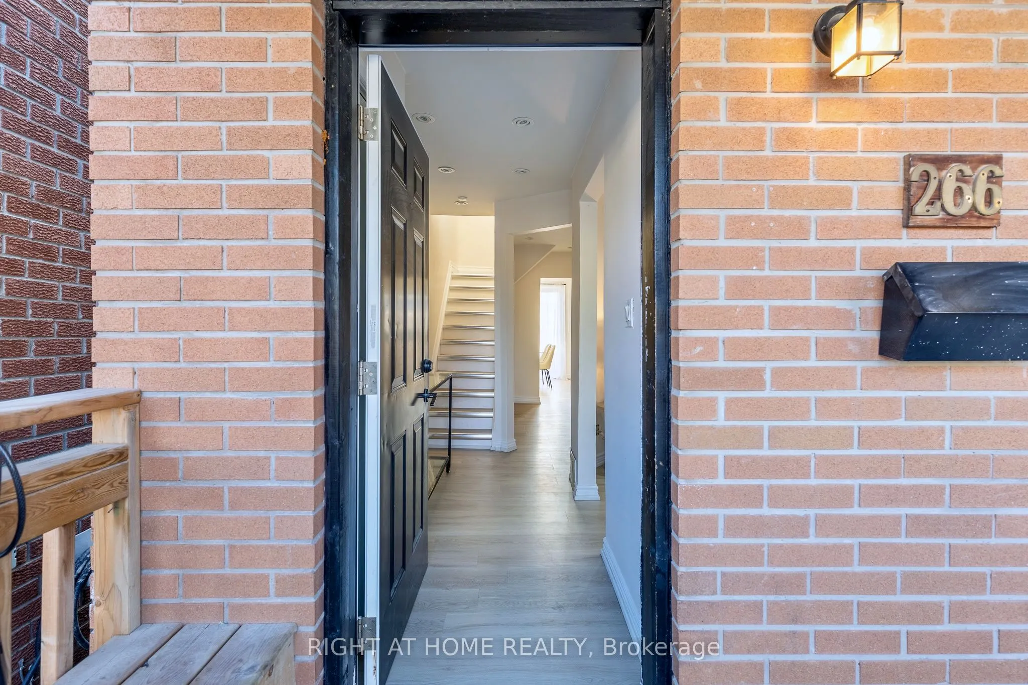 266 Earlscourt Avenue