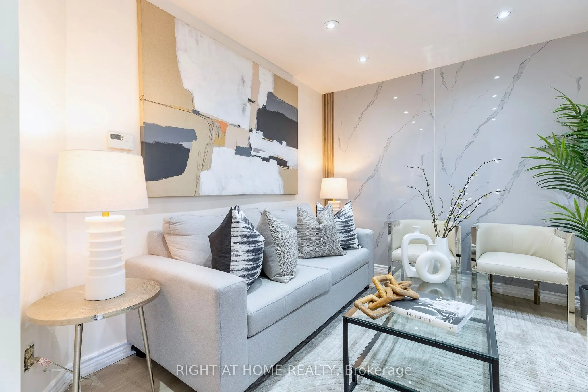 266 Earlscourt Avenue
