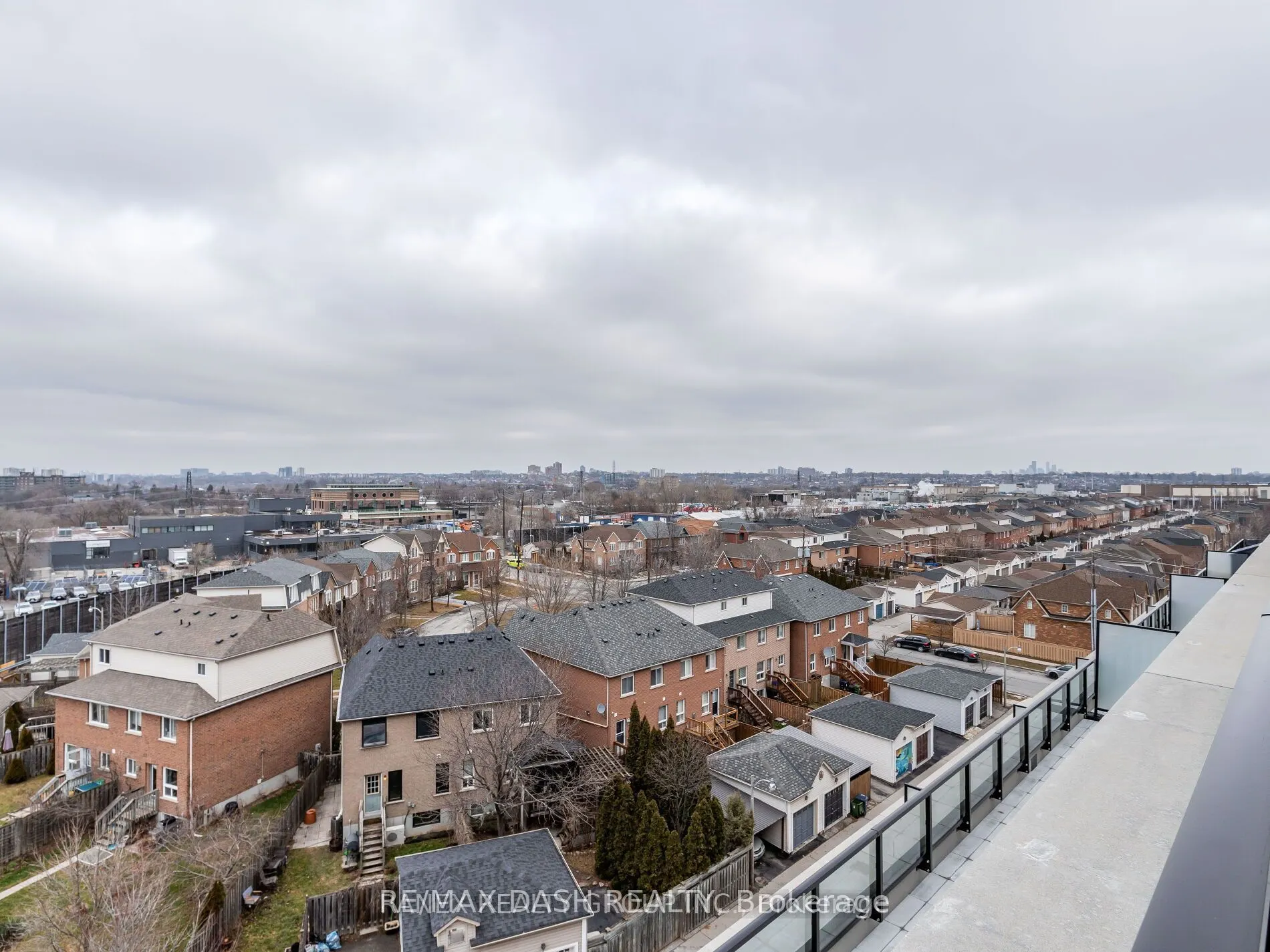 2300 St Clair Avenue W #723