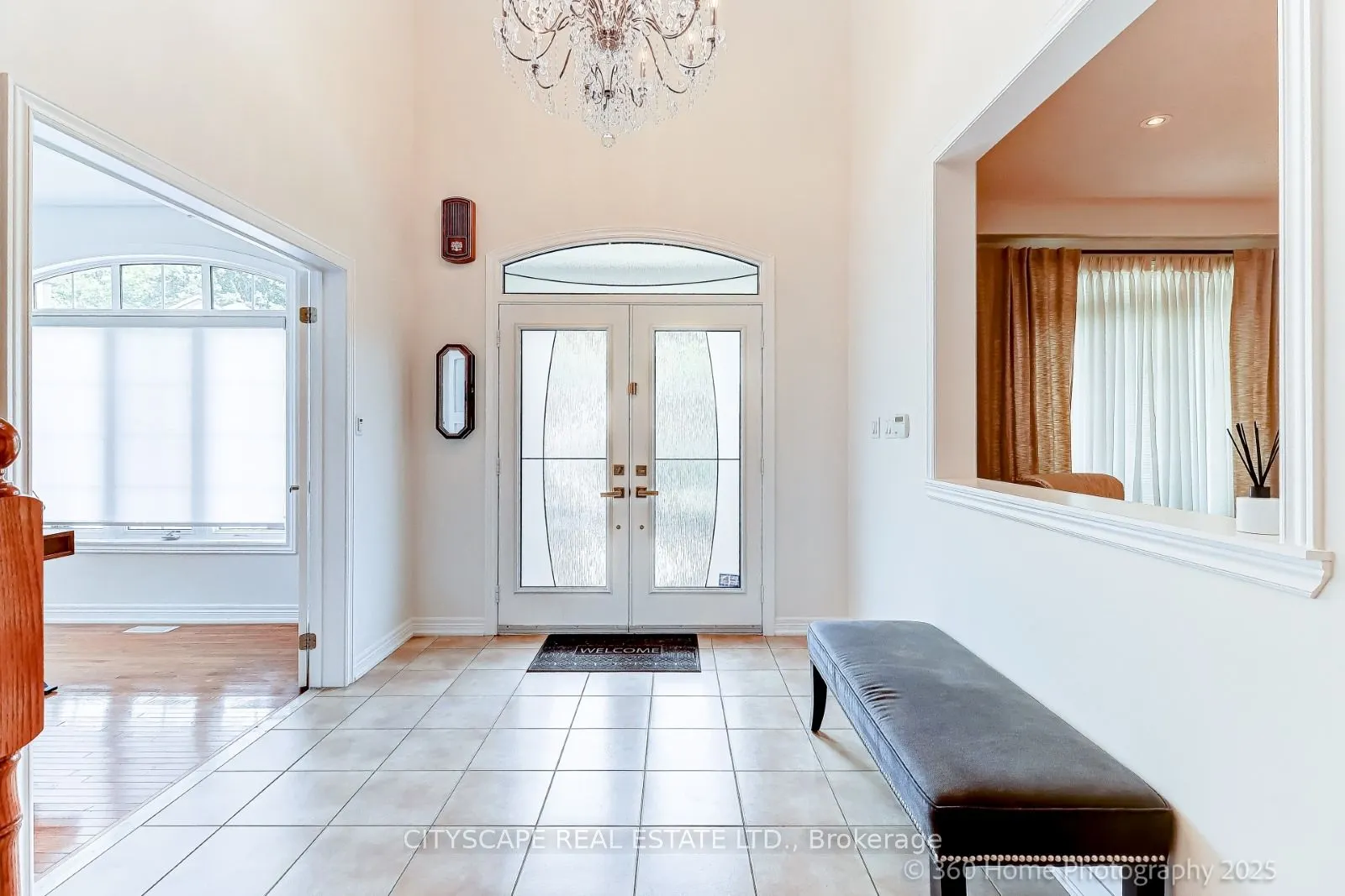 4 Hellyer Avenue