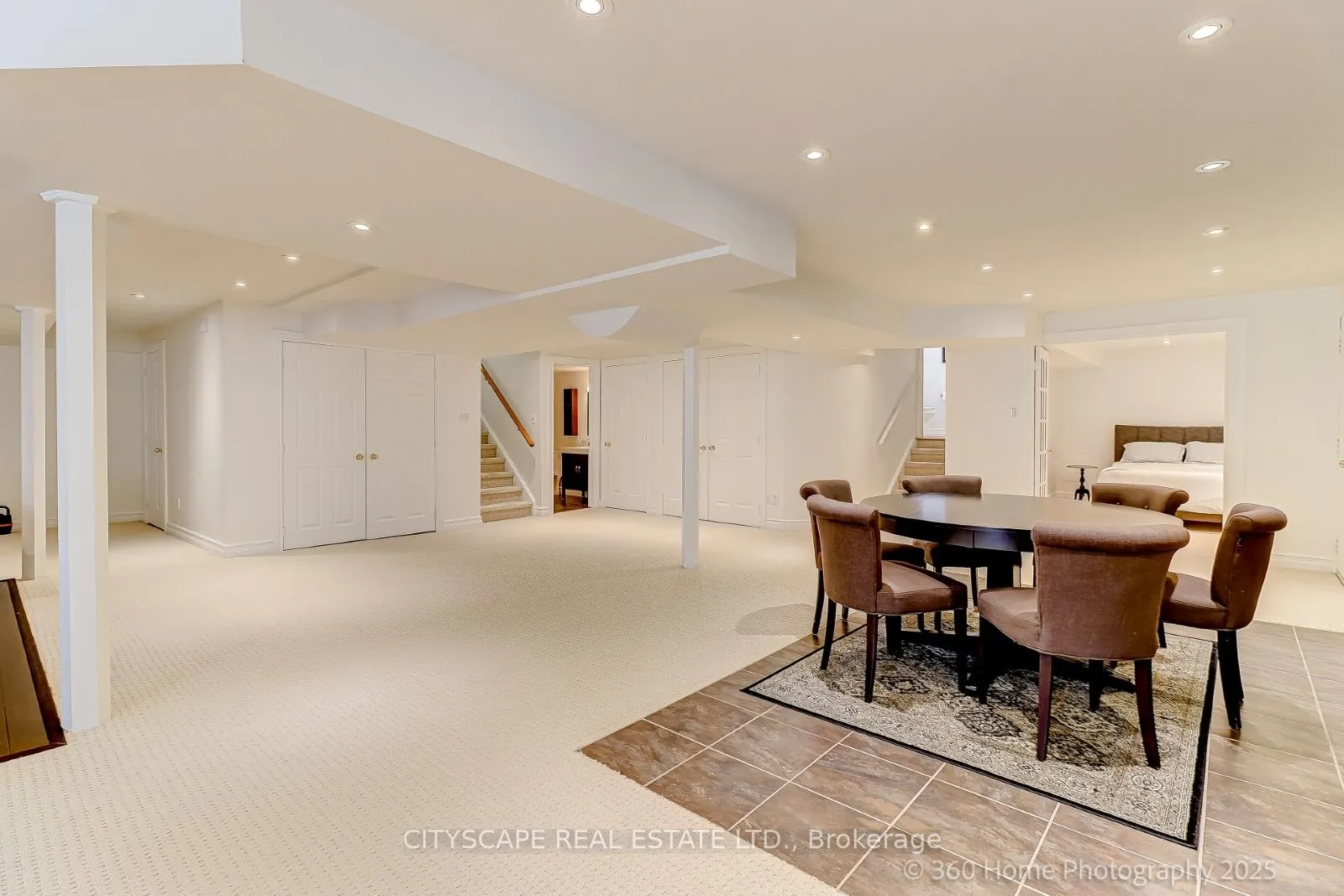 4 Hellyer Avenue
