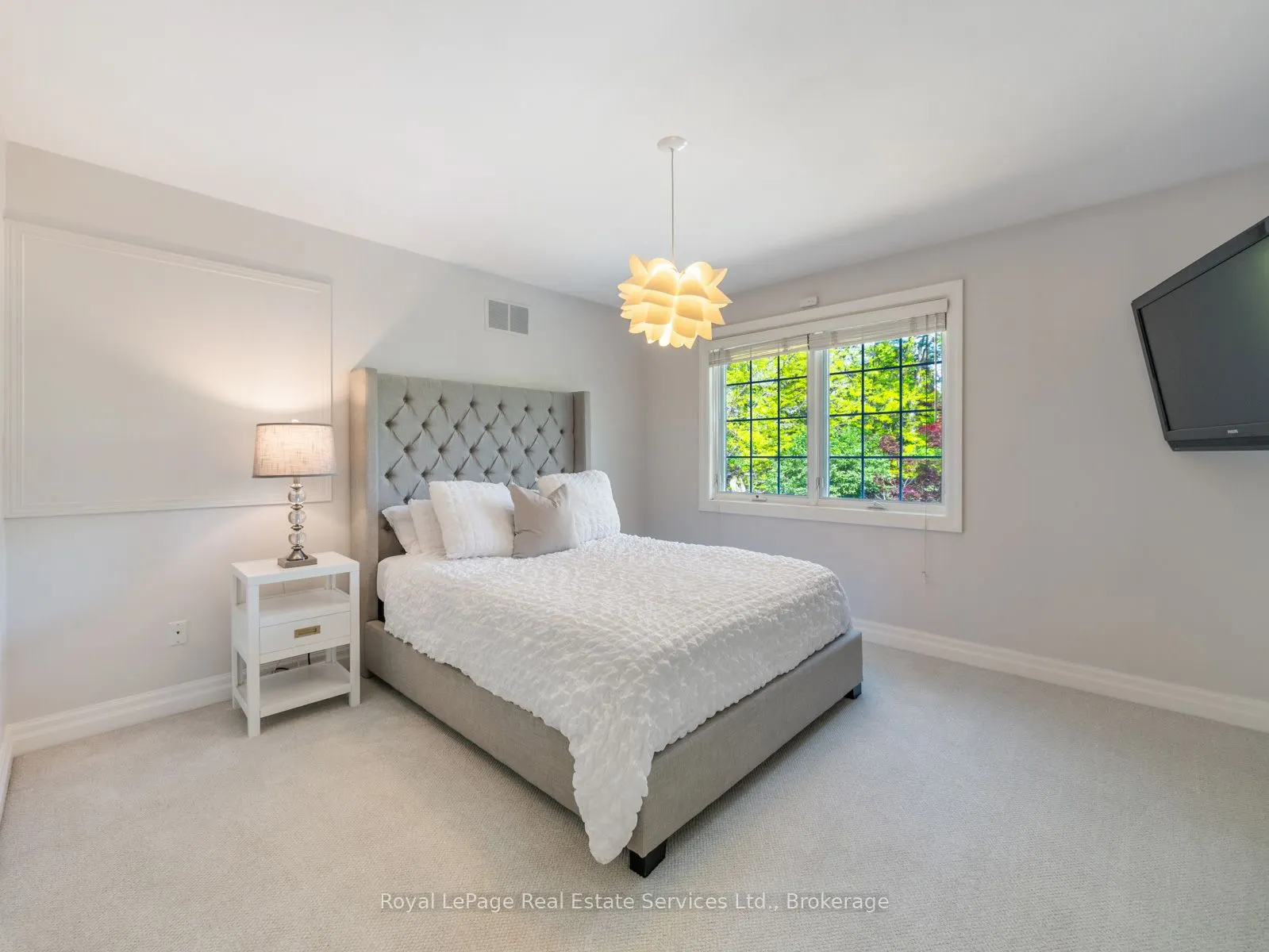 235 LAKEWOOD Drive