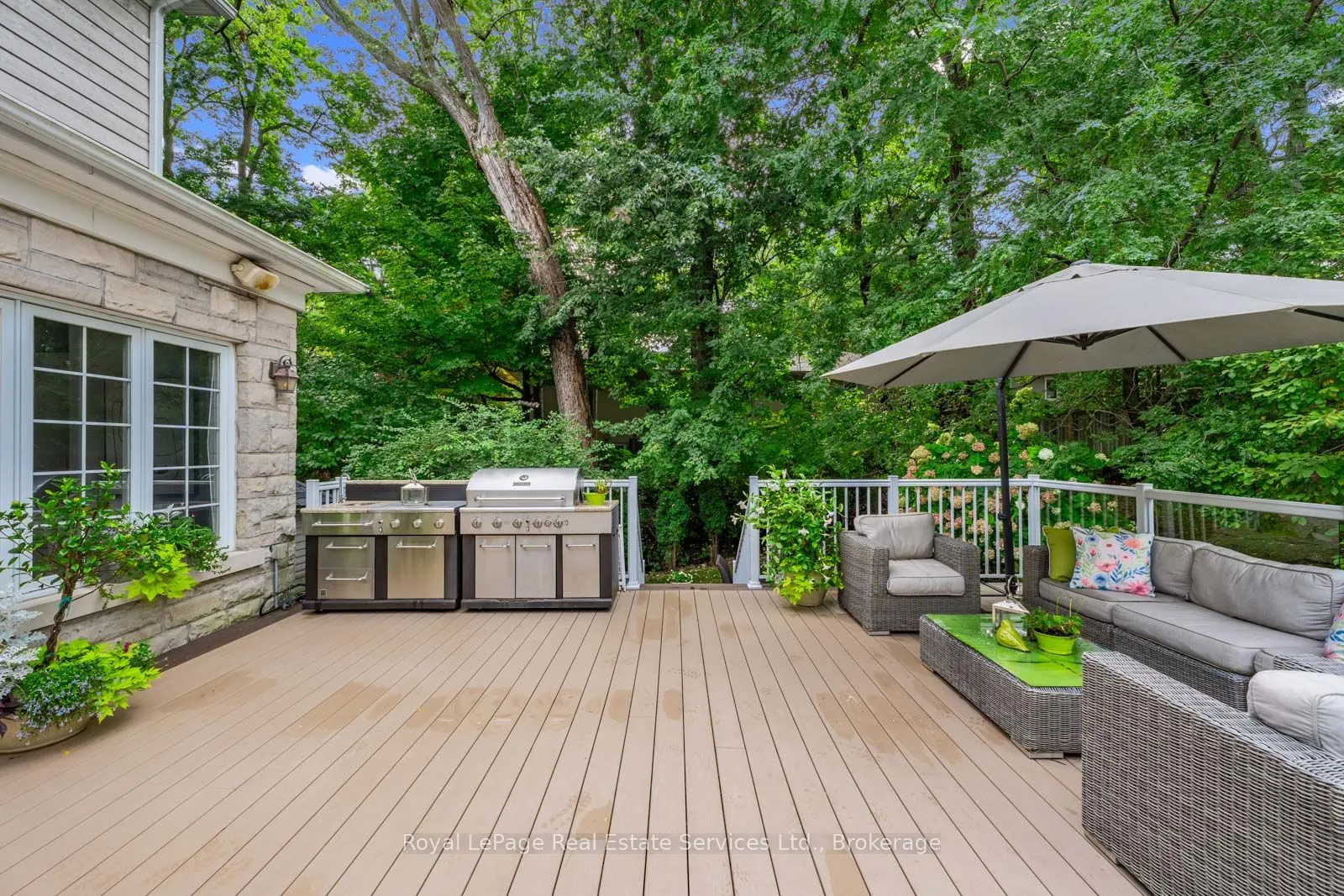 235 LAKEWOOD Drive