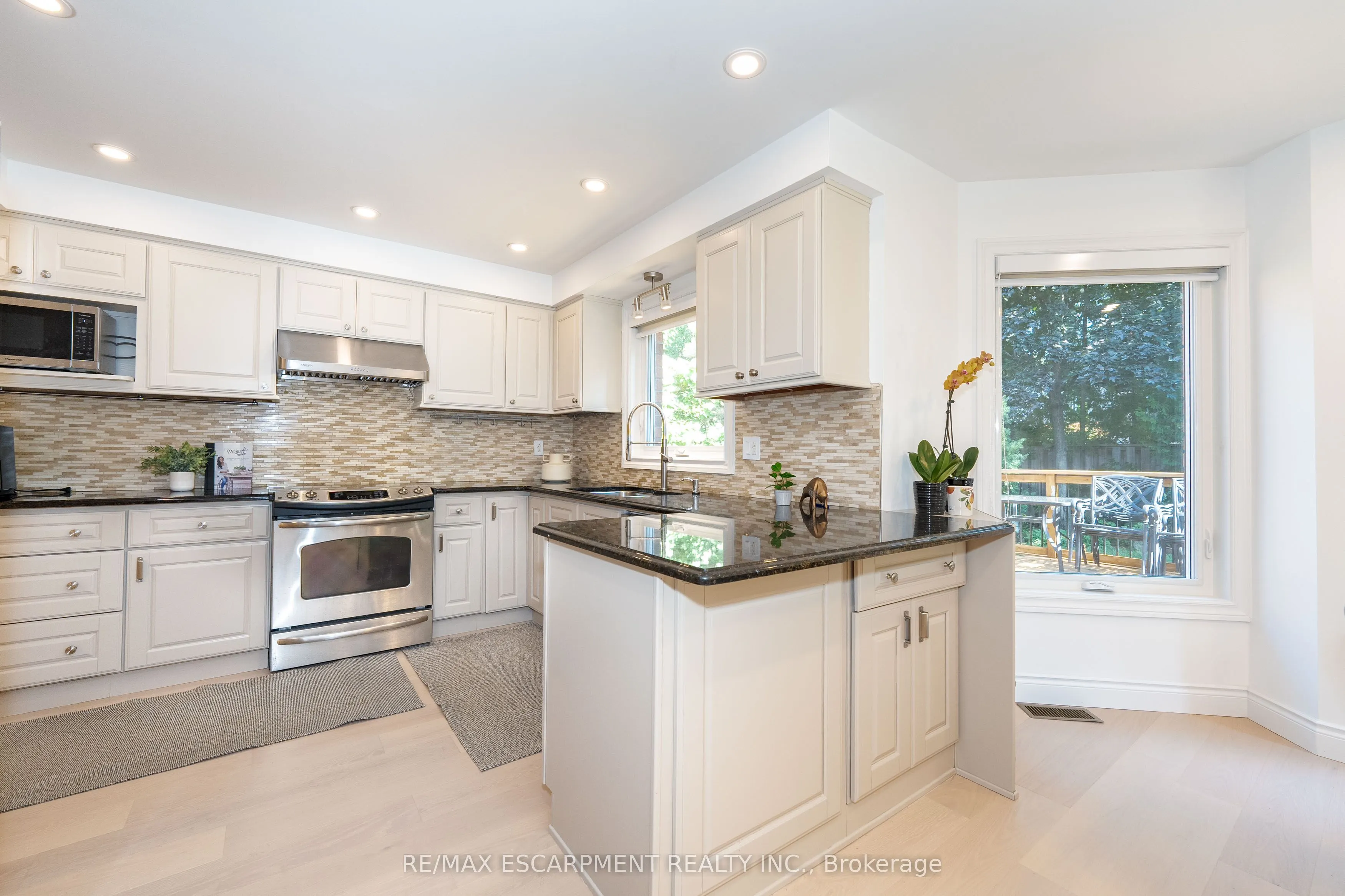 327 Northwood Drive