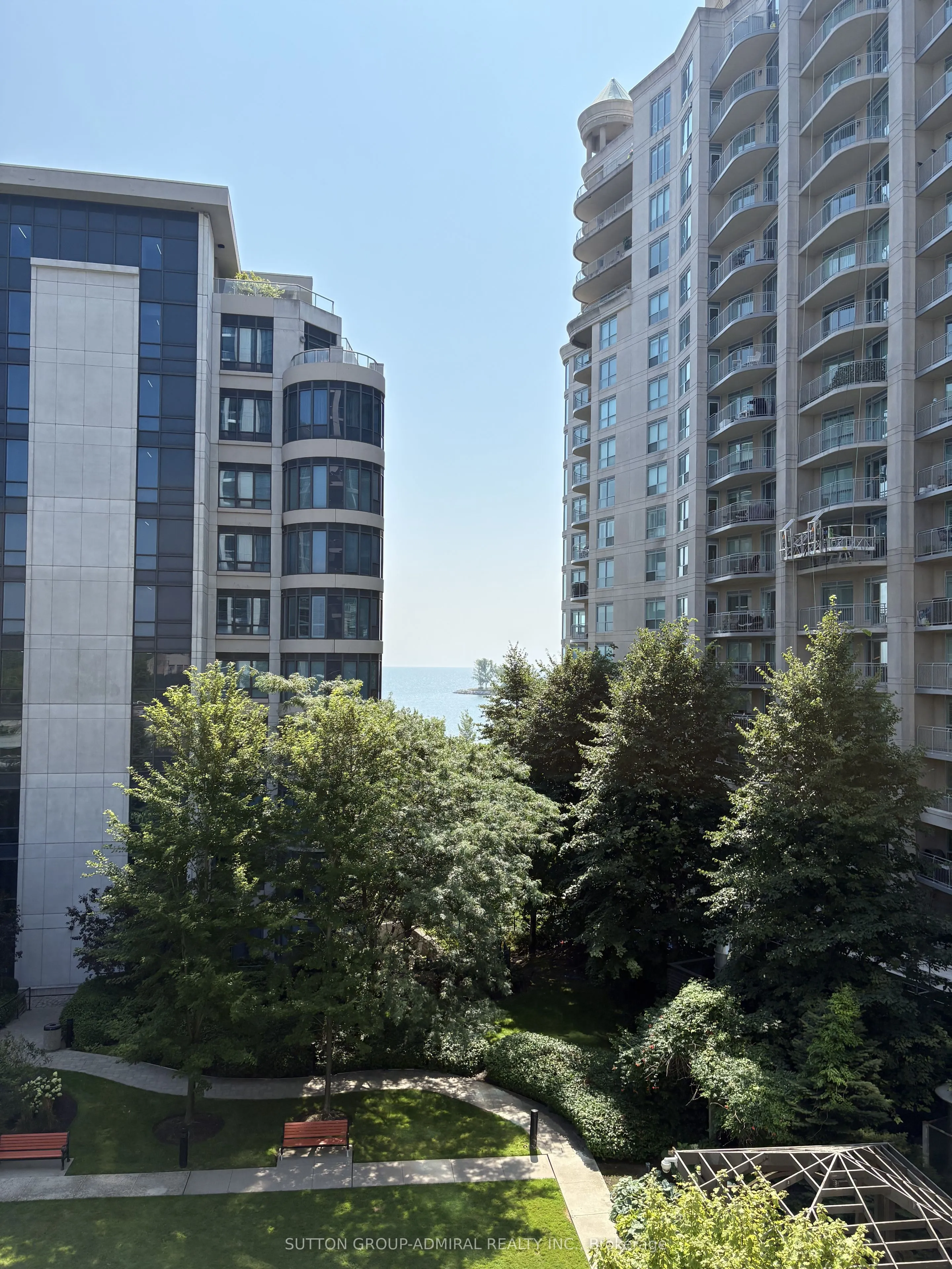 2087 Lakeshore Boulevard, #503
