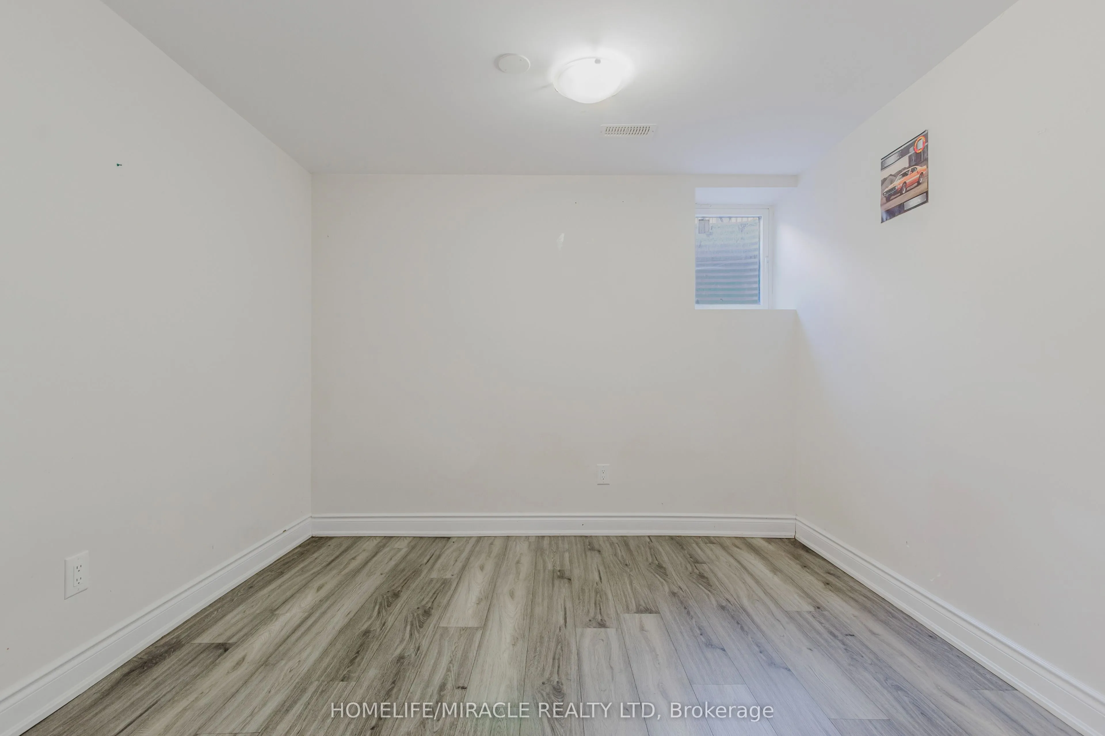 27 Silver Egret Road