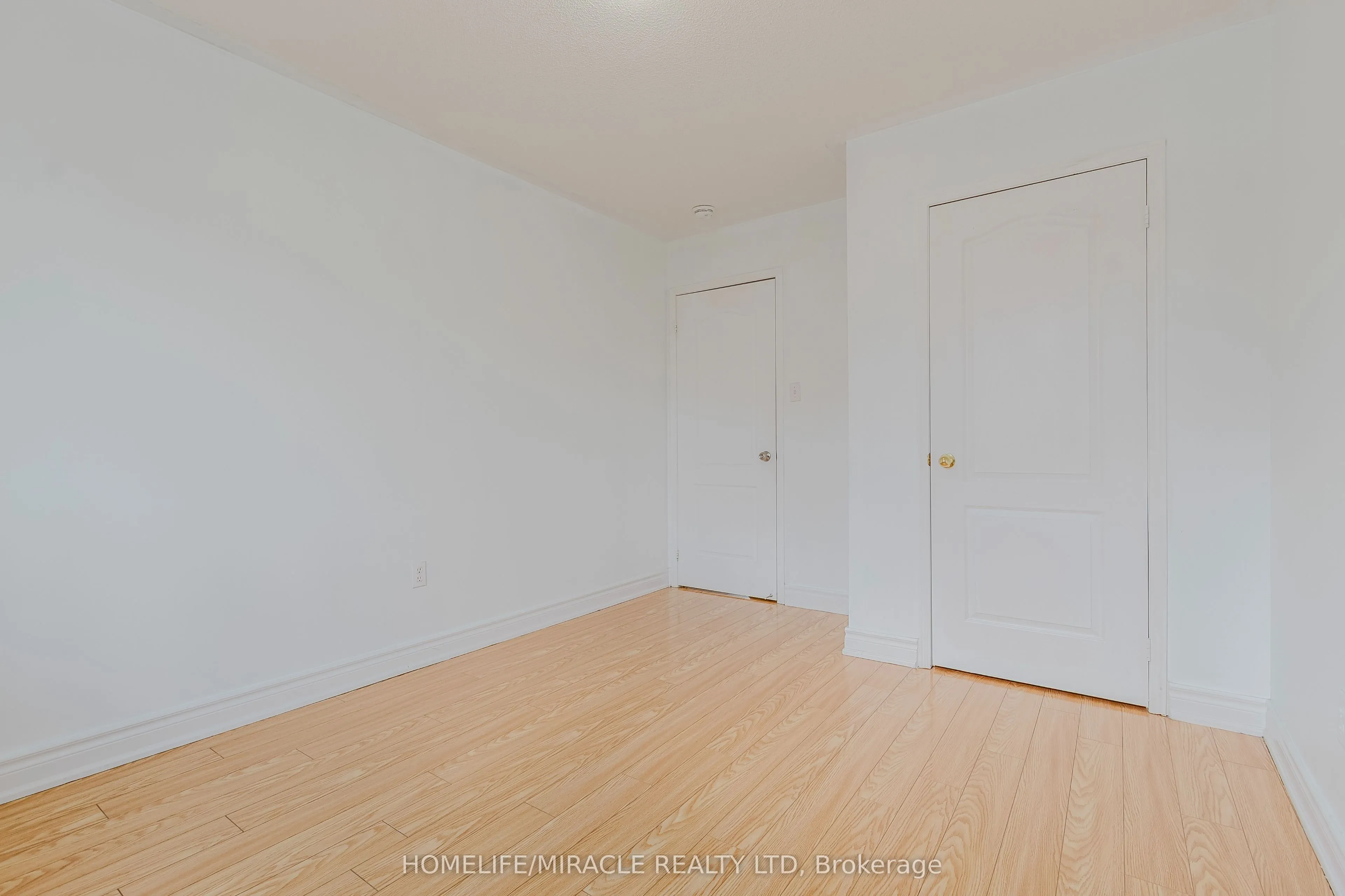 27 Silver Egret Road