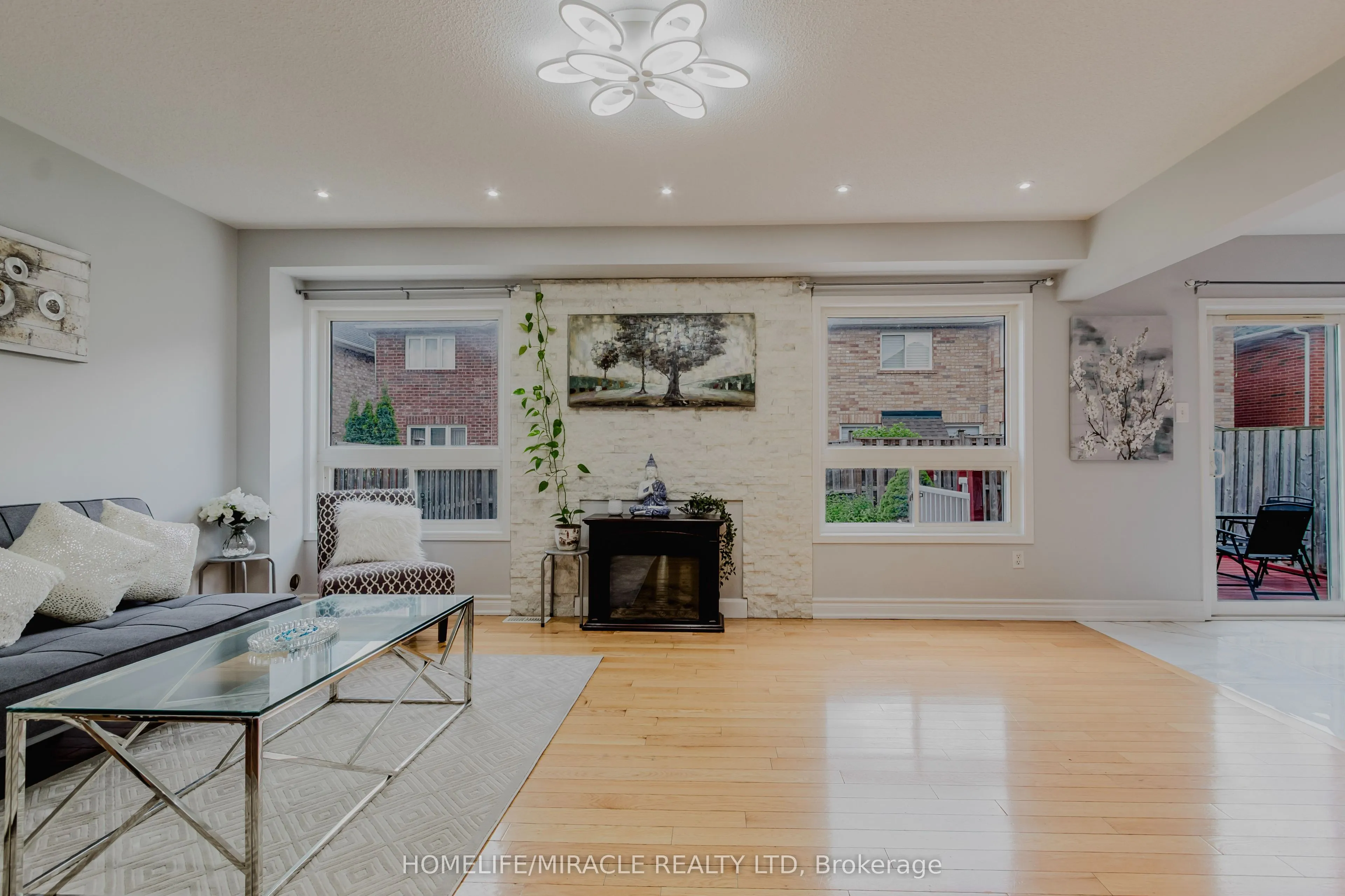 27 Silver Egret Road
