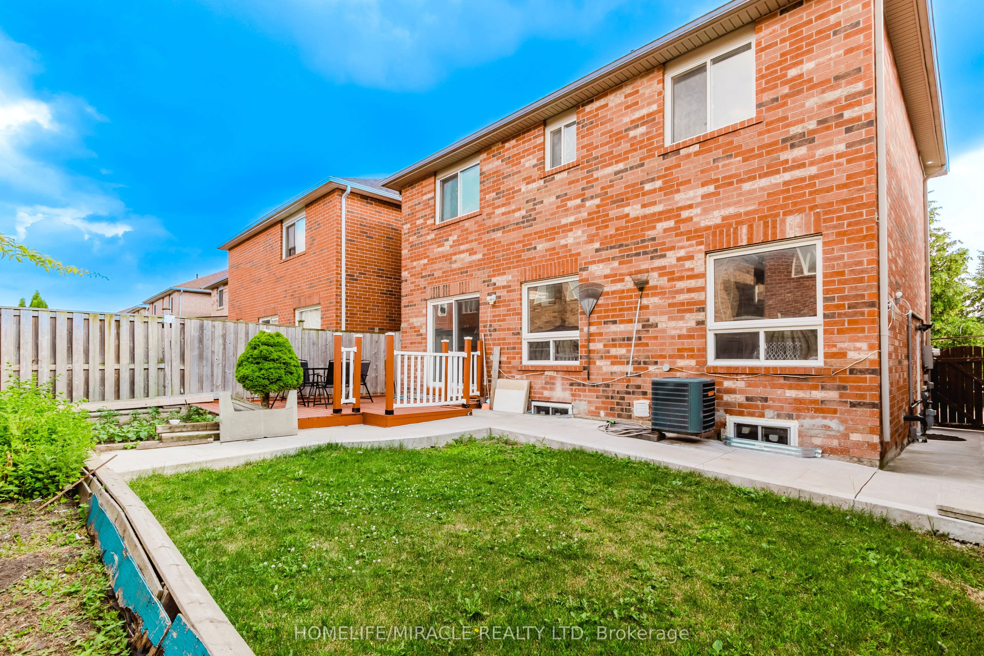 27 Silver Egret Road