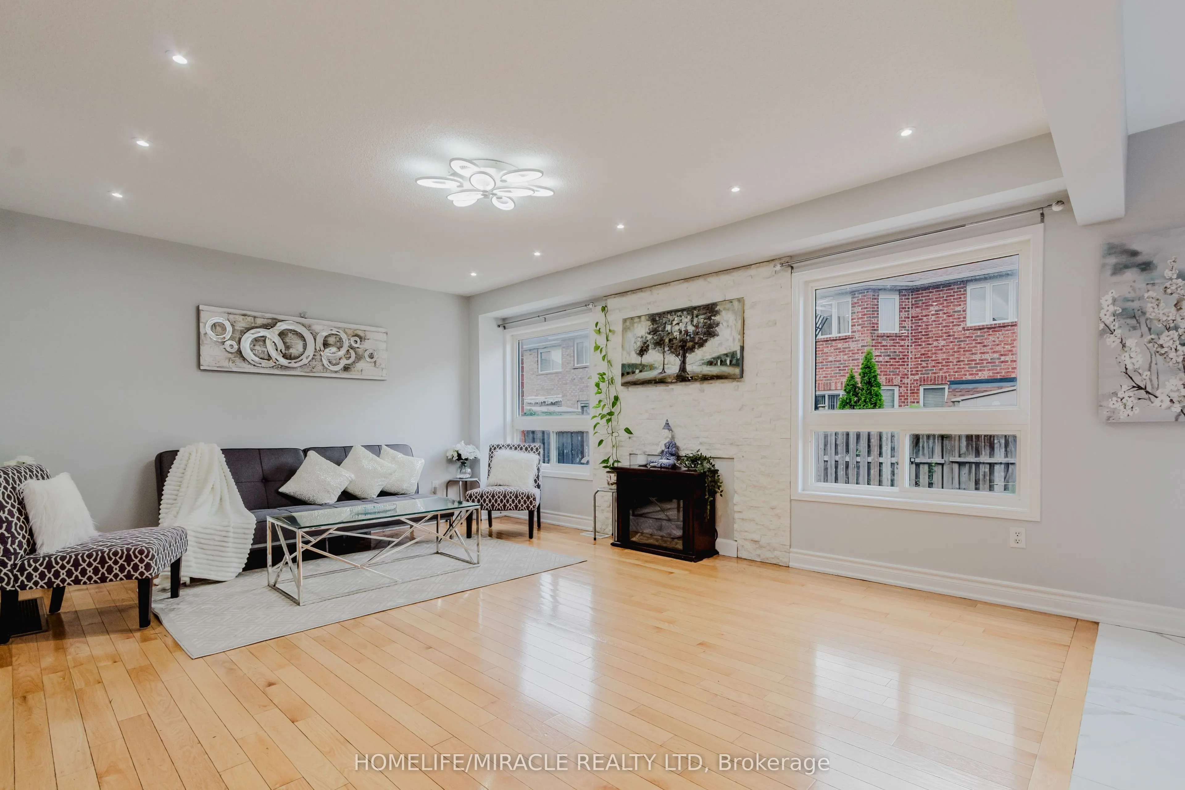 27 Silver Egret Road