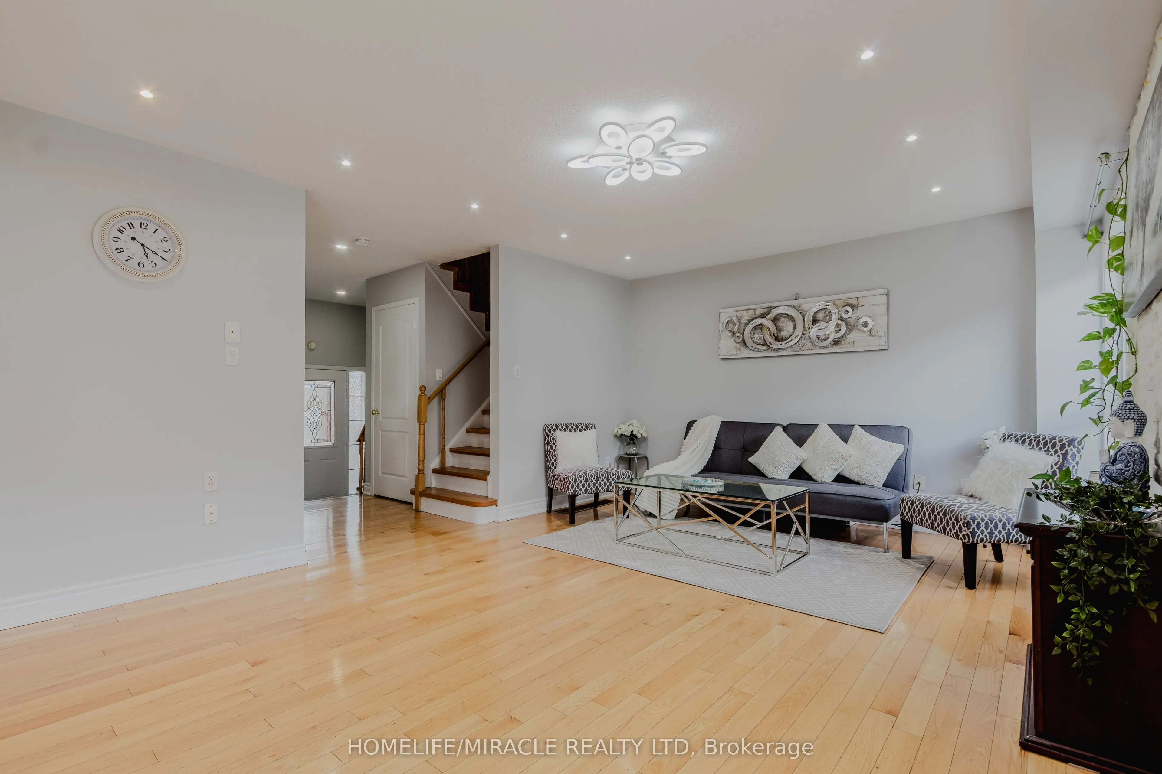 27 Silver Egret Road