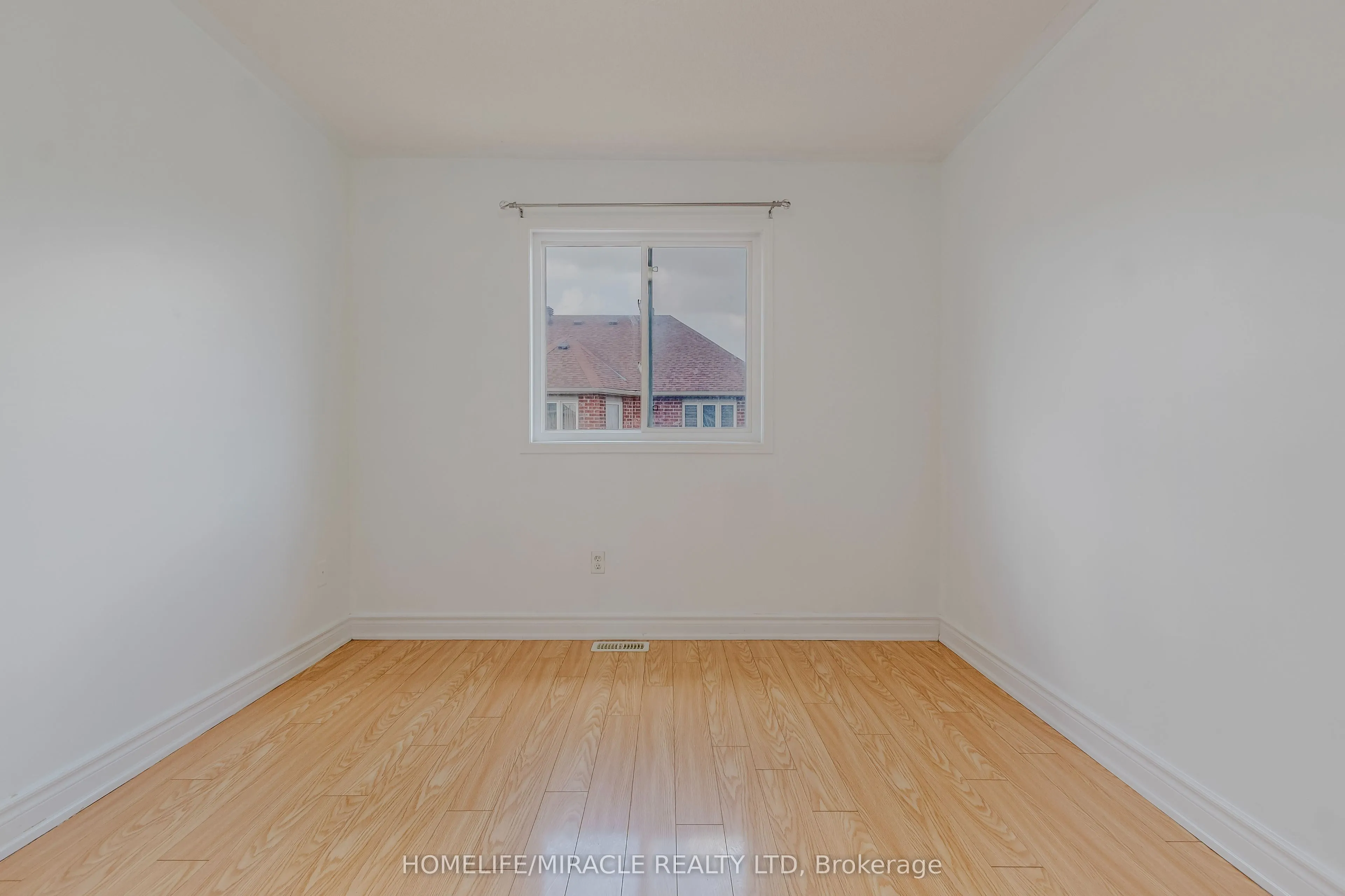 27 Silver Egret Road