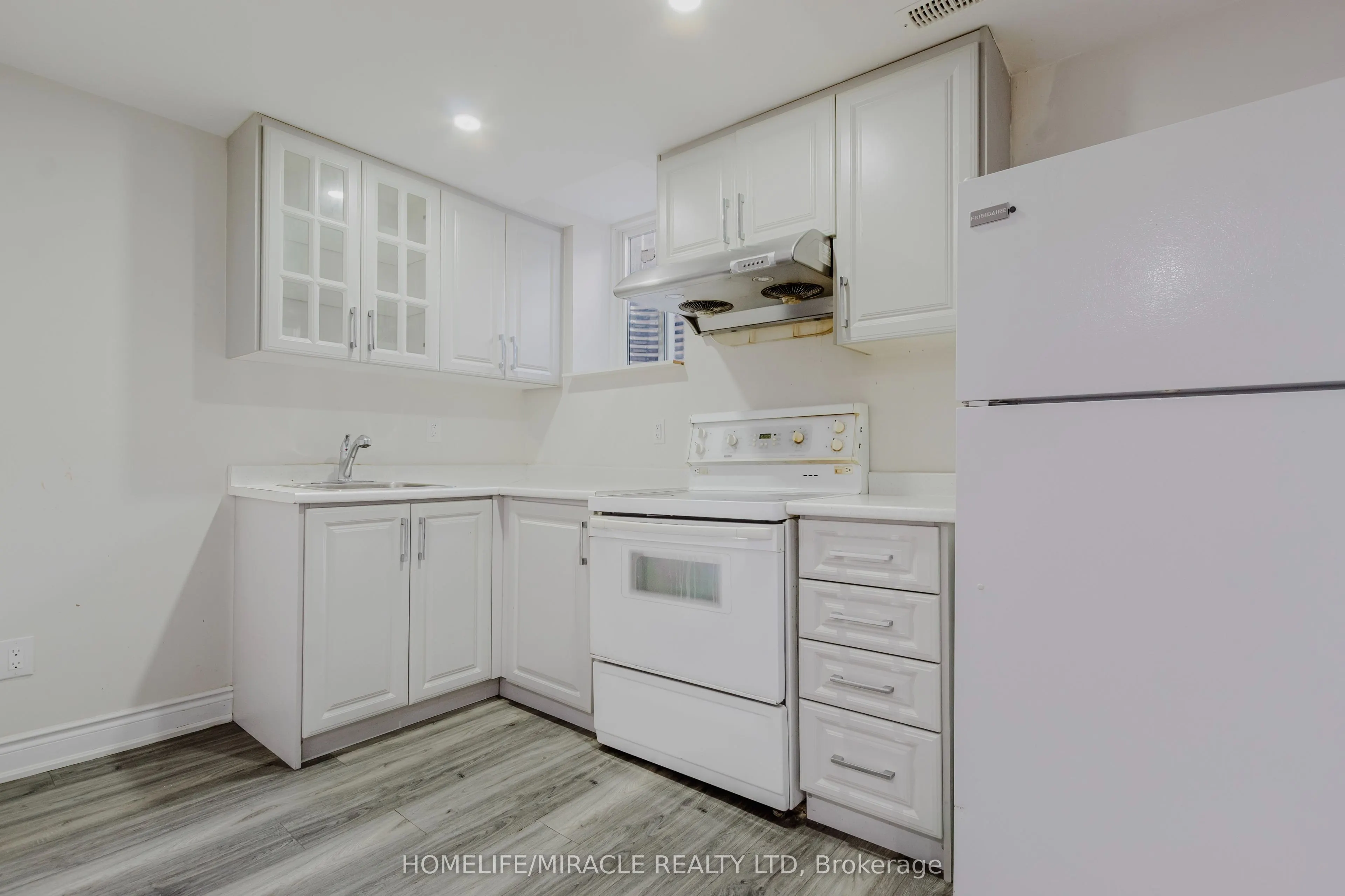 27 Silver Egret Road