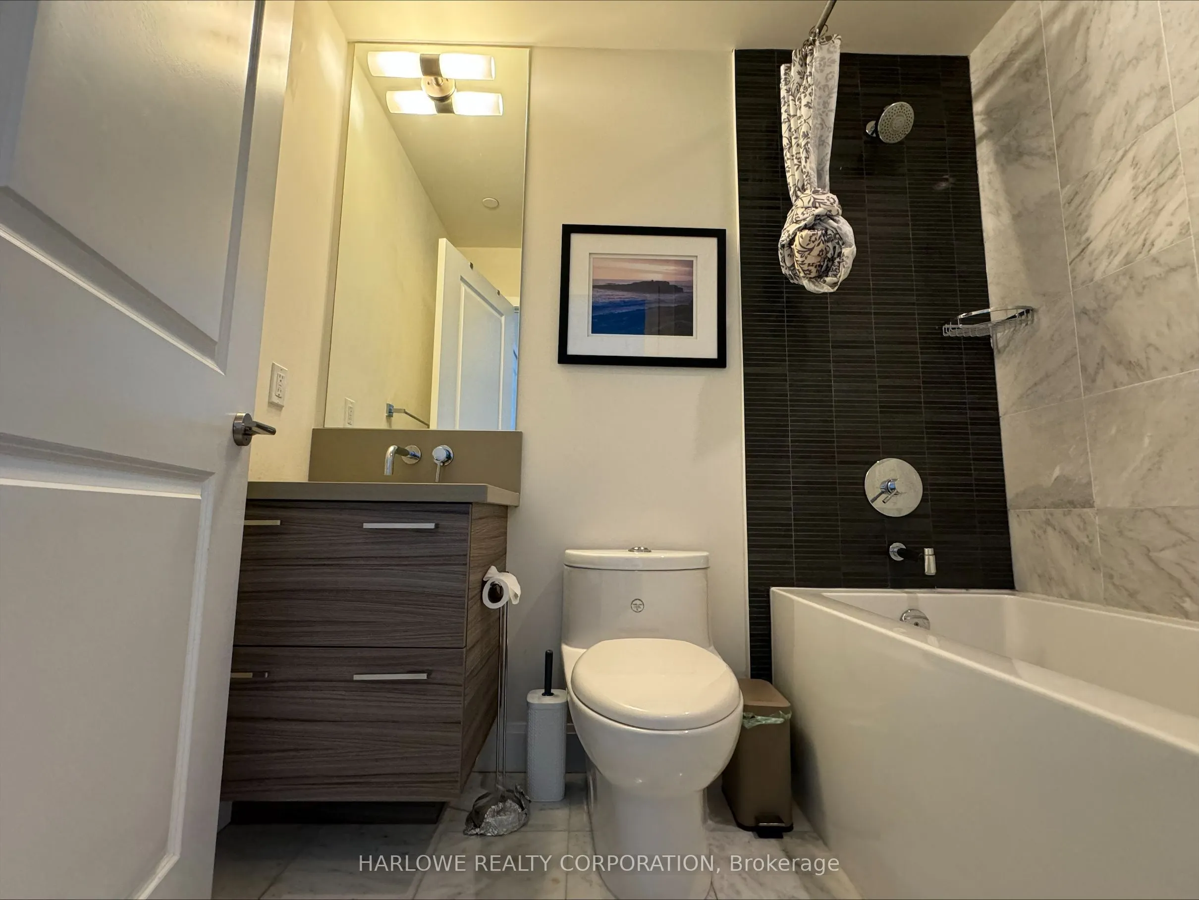 33 Shore Breeze Drive, #2006