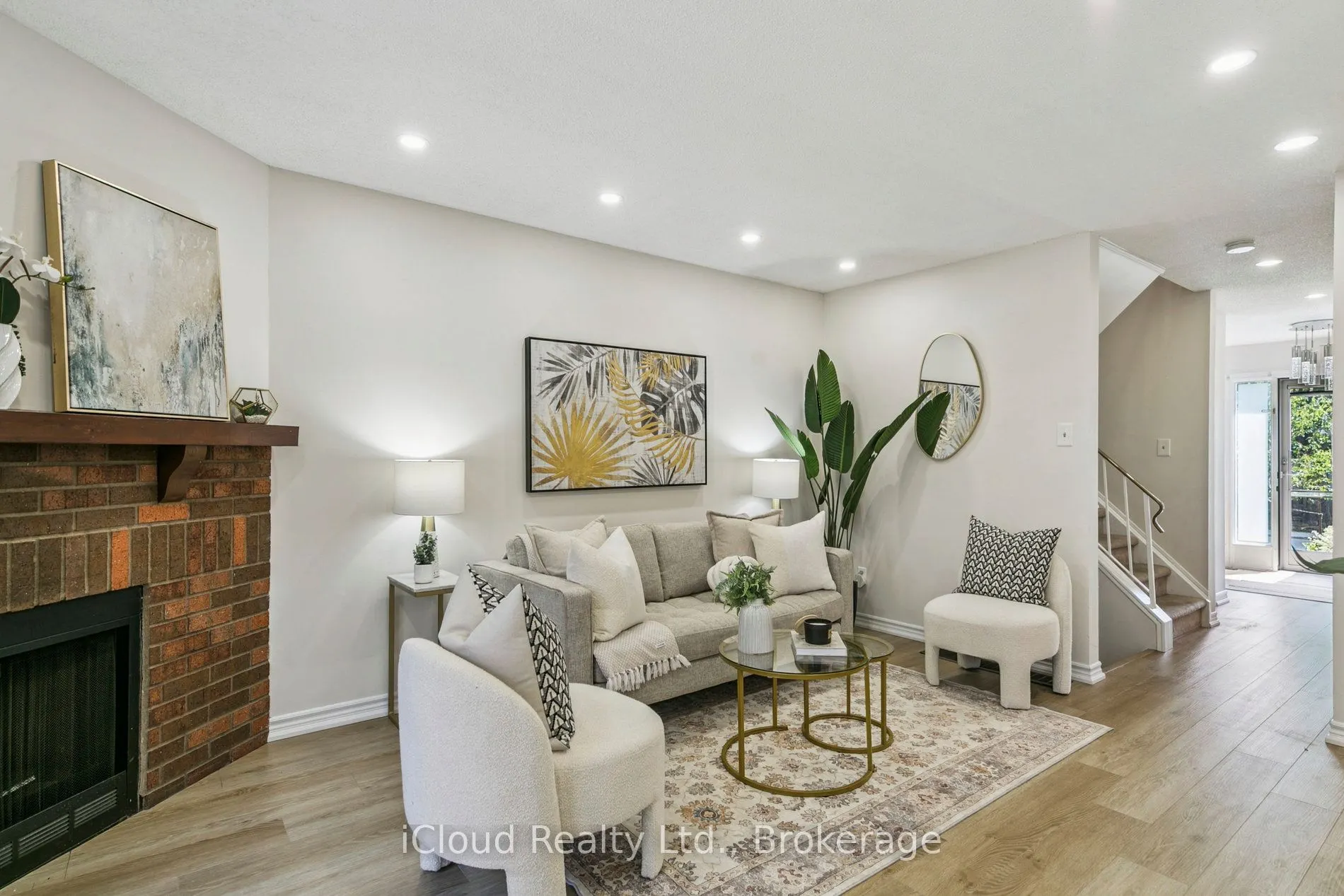 3455 Caplan Crescent, #3