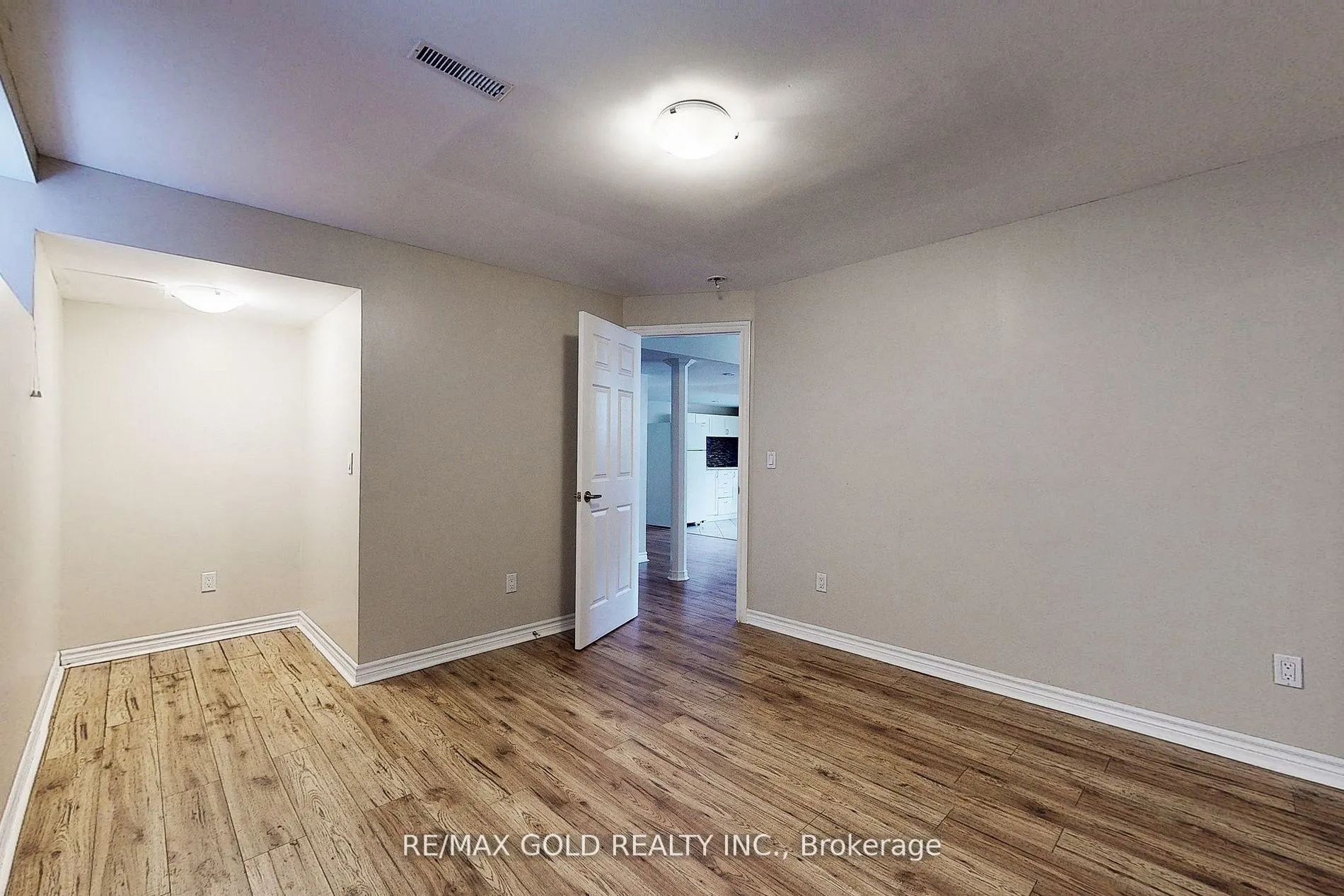301 Peregrine Way, #(Basement)