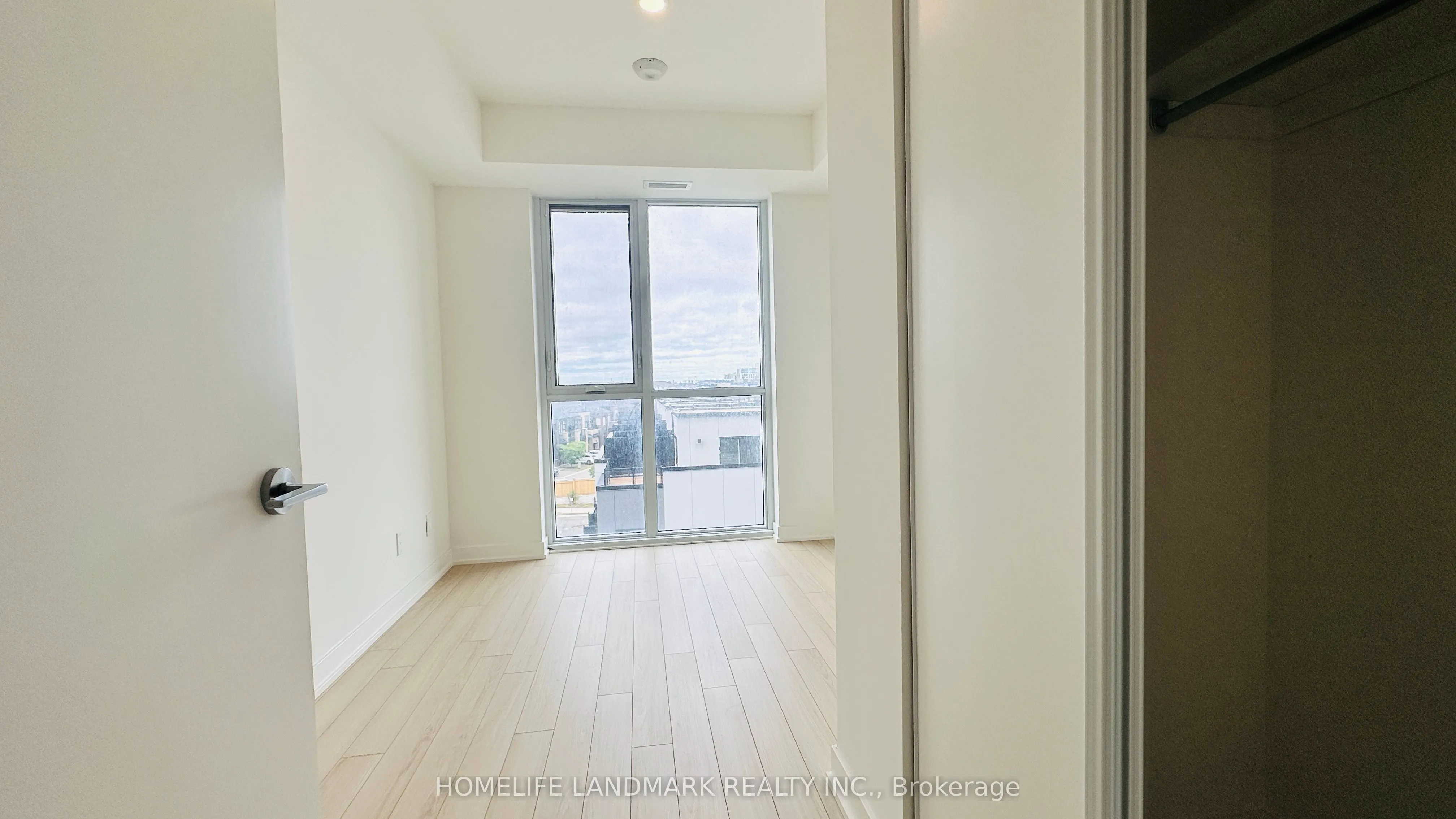 3079 Trafalgar Road, #509
