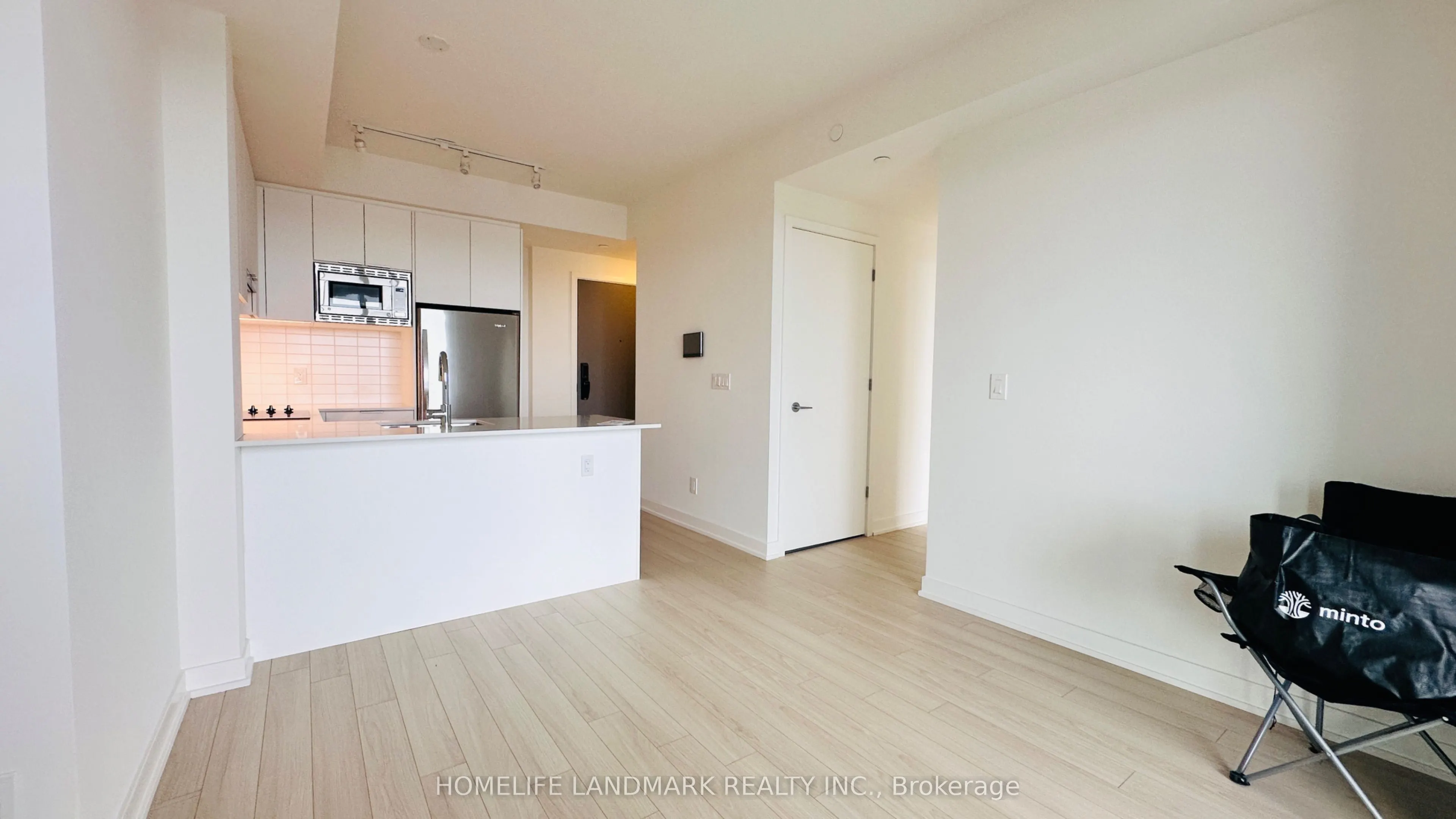 3079 Trafalgar Road, #509
