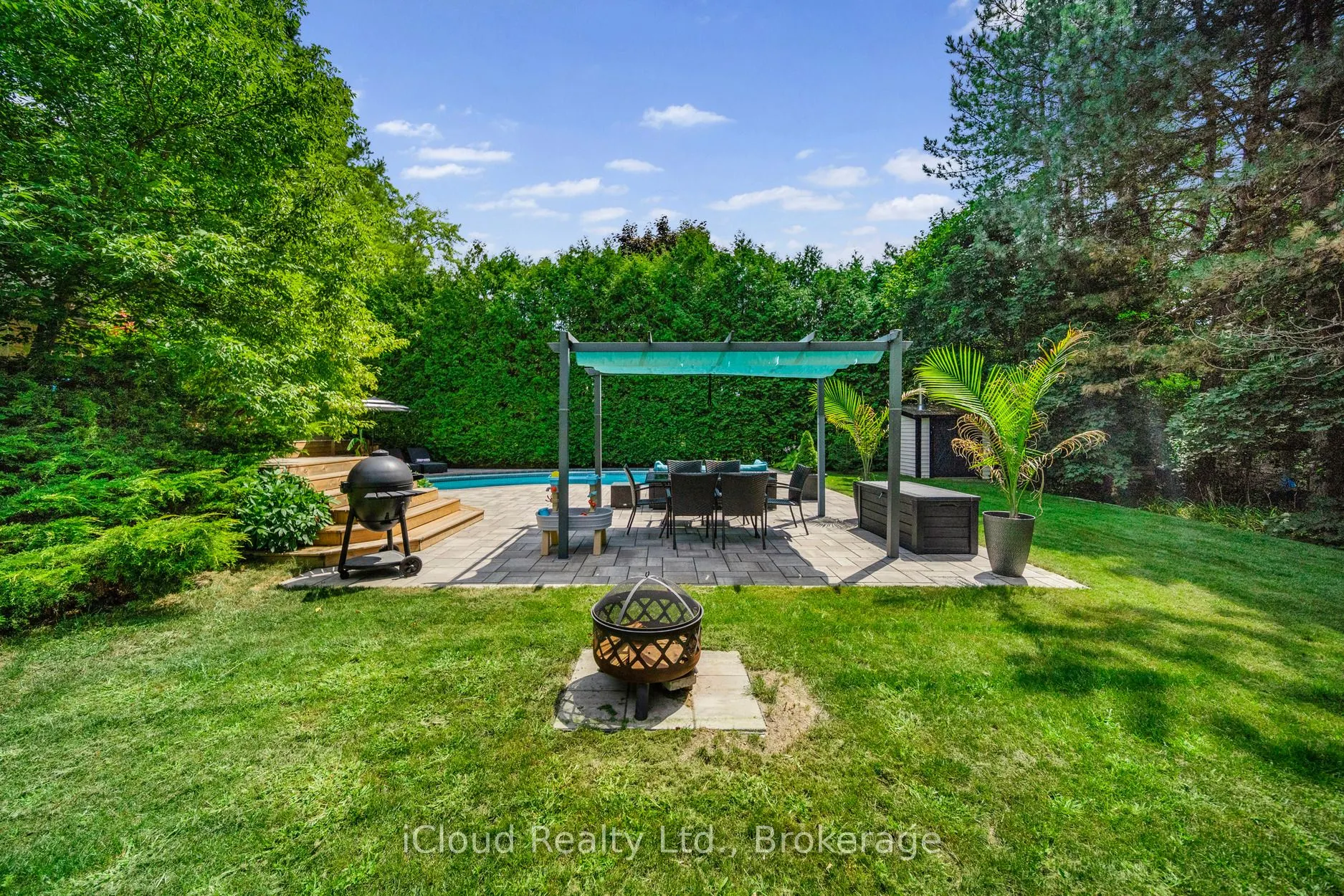 49 Westview Crescent